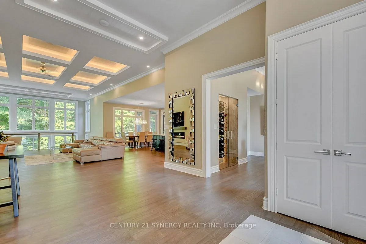 1443 DUCHESS Crescent