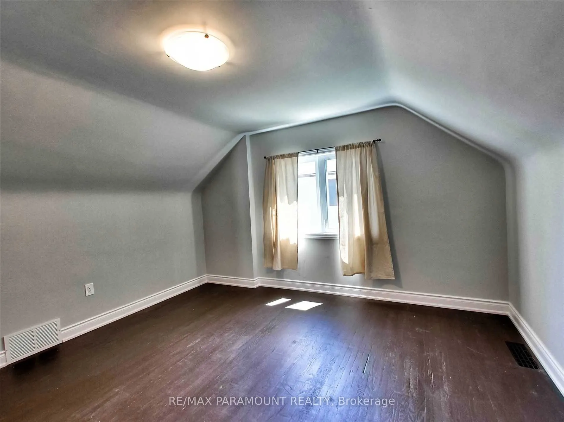 25 Carene Avenue, #Upper
