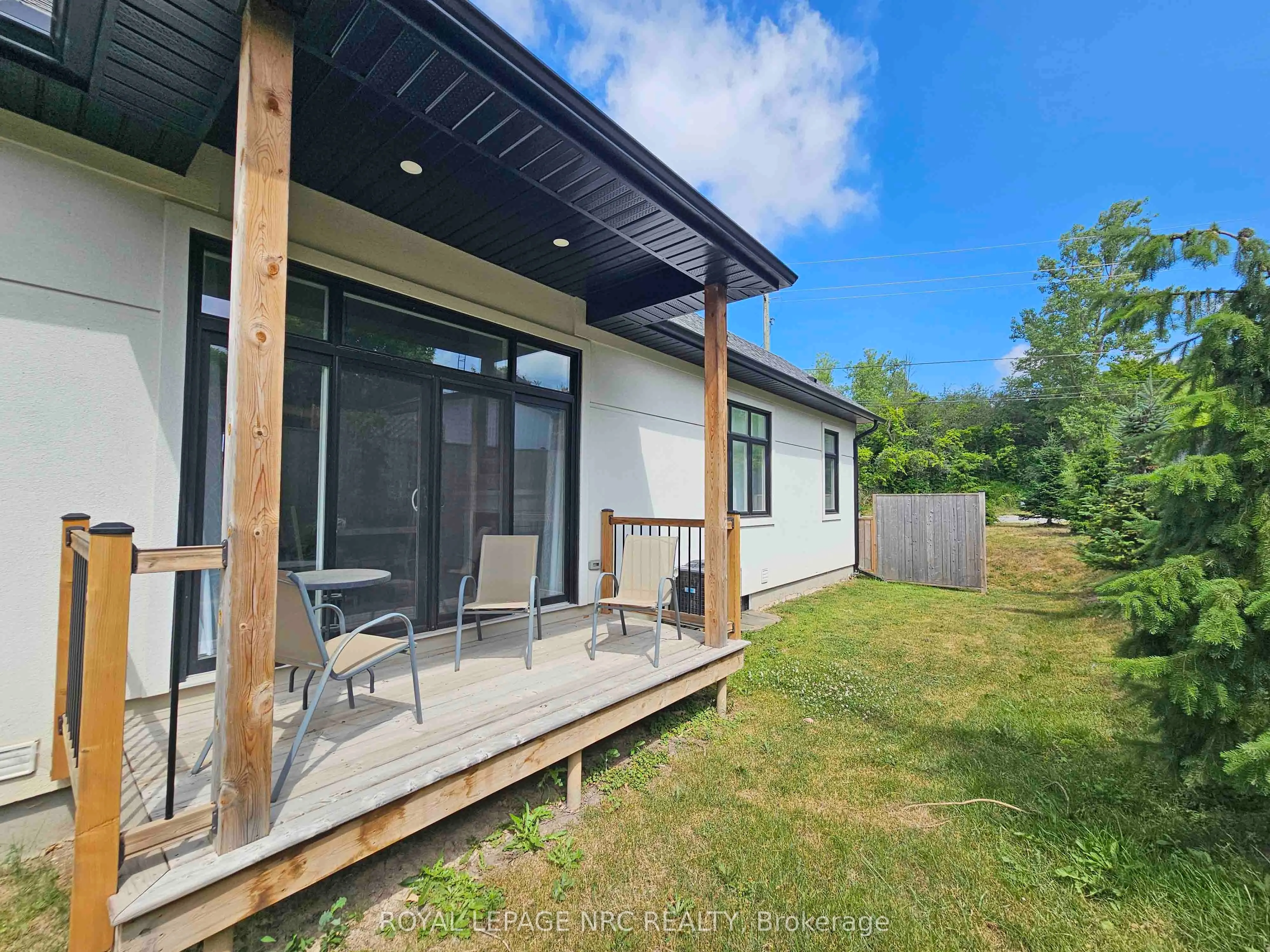 7472 MOUNTAIN Road, #1