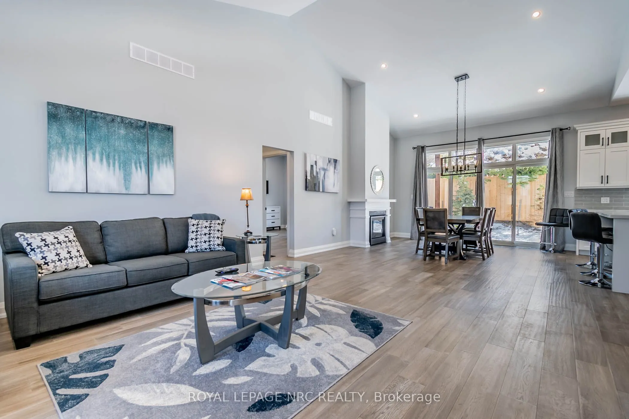 7472 MOUNTAIN Road, #1