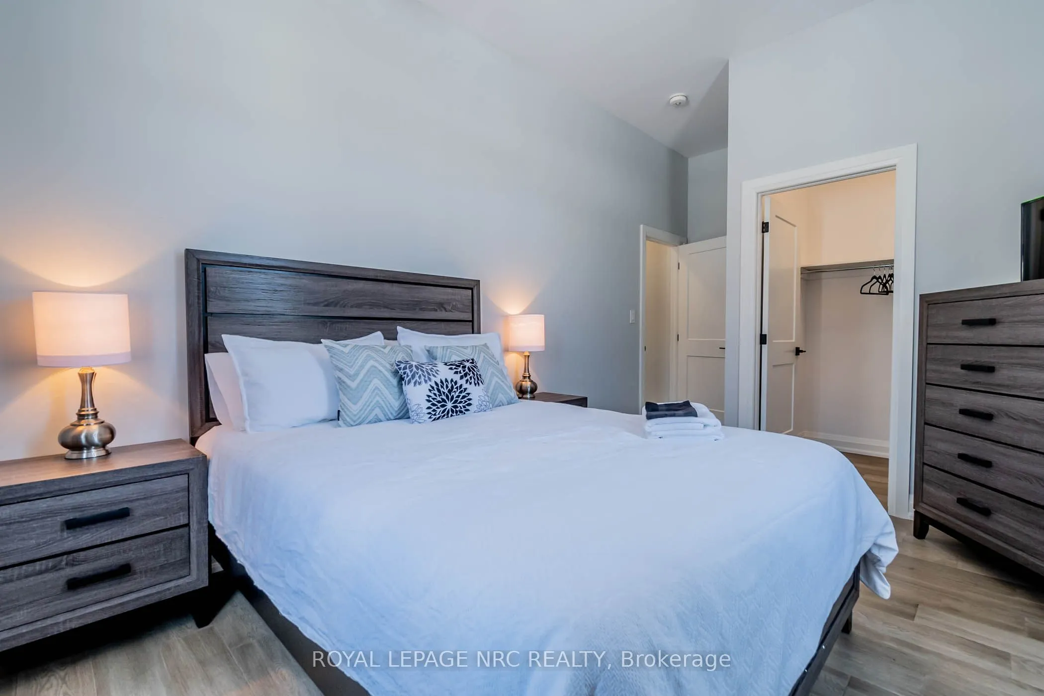 7472 MOUNTAIN Road, #1