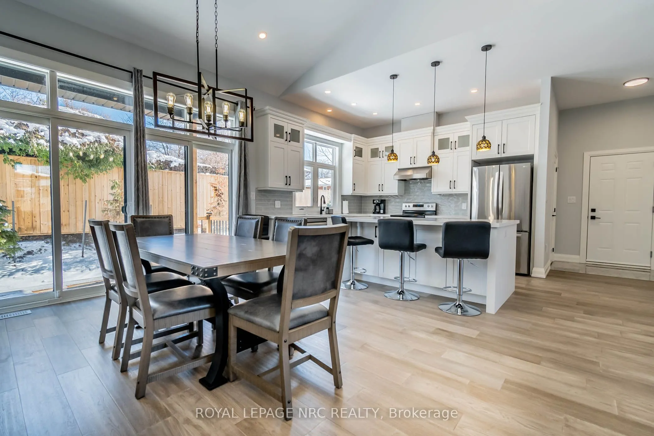 7472 MOUNTAIN Road, #1