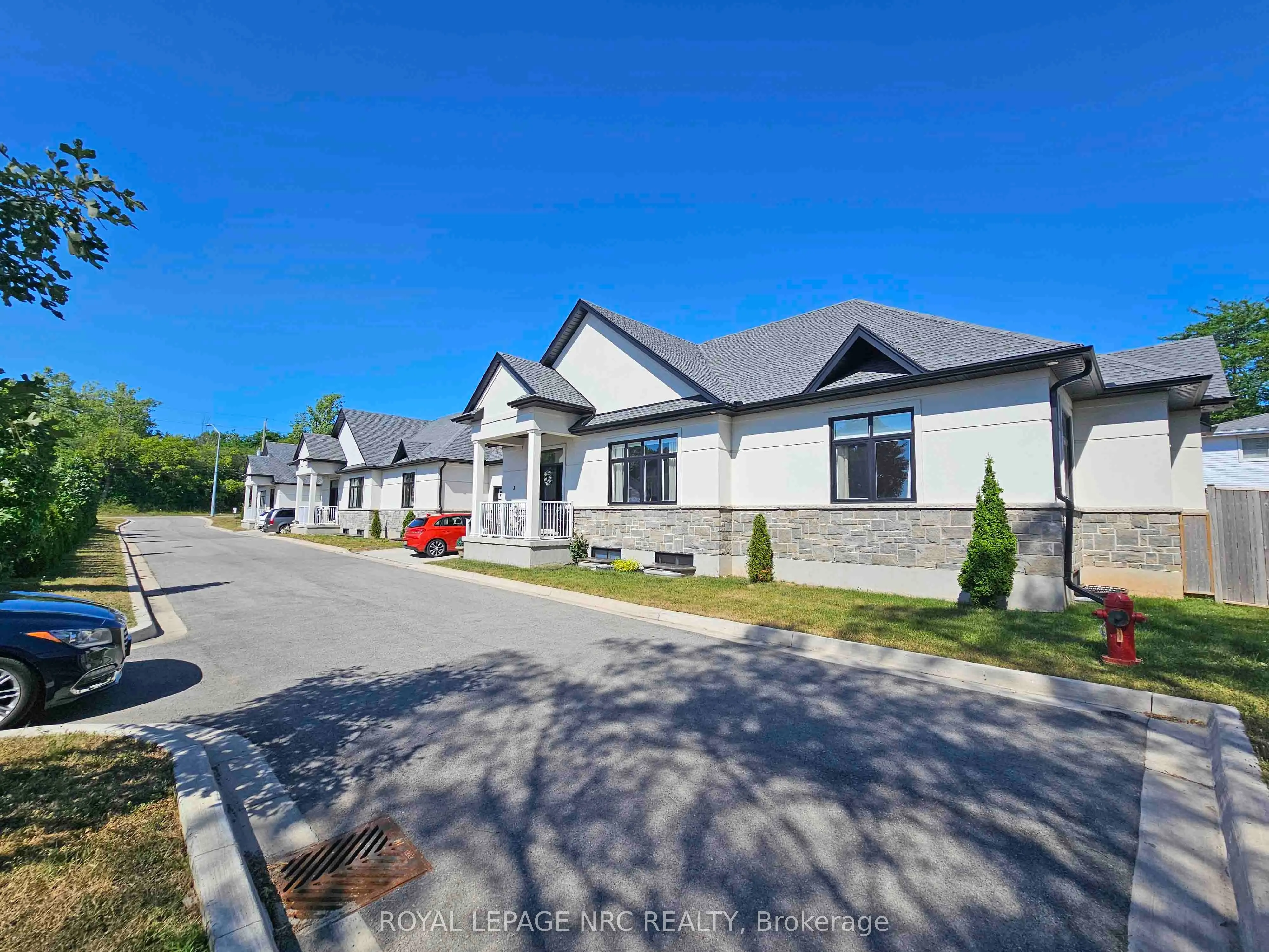 7472 MOUNTAIN Road, #1