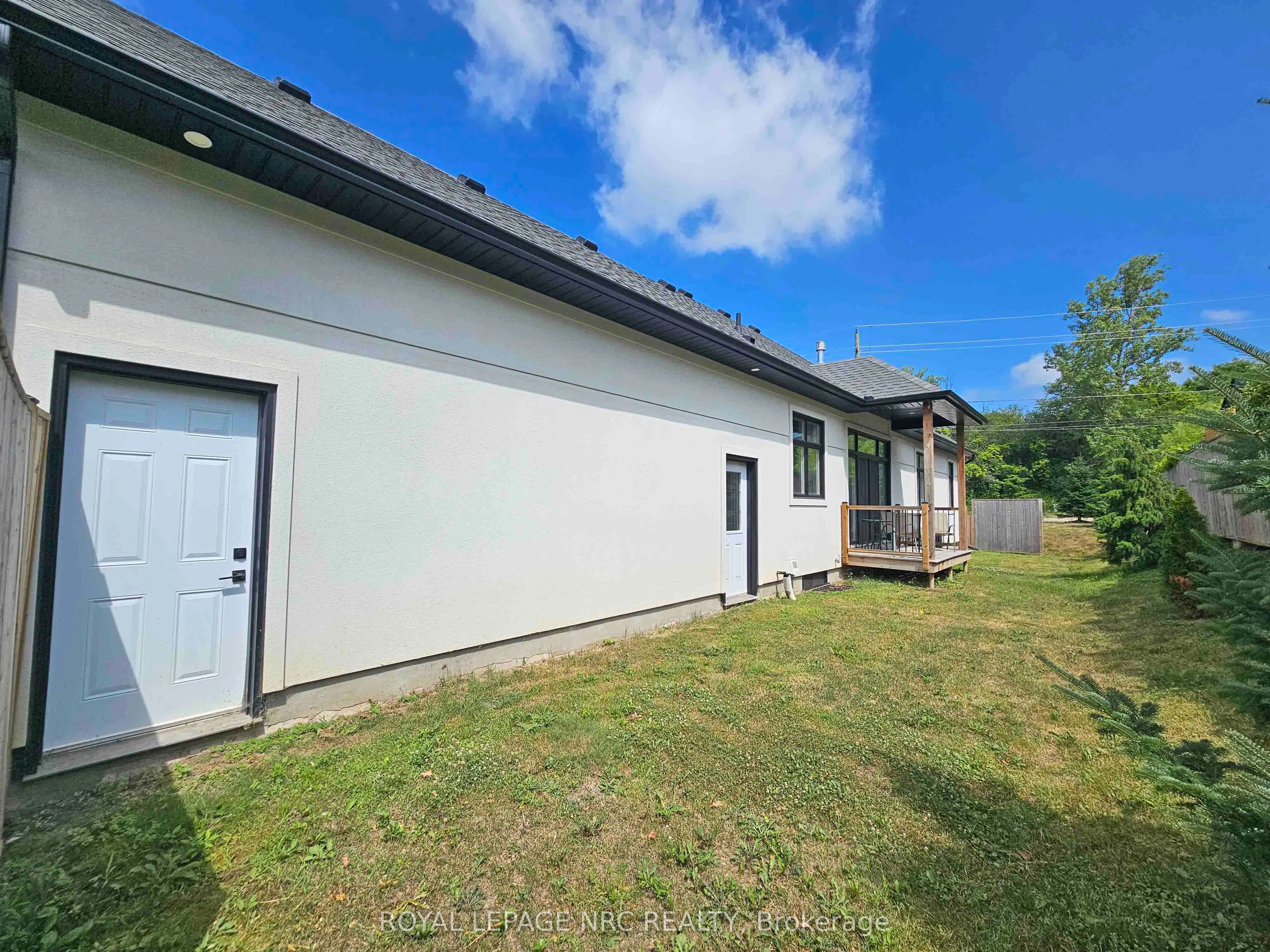 7472 MOUNTAIN Road, #1