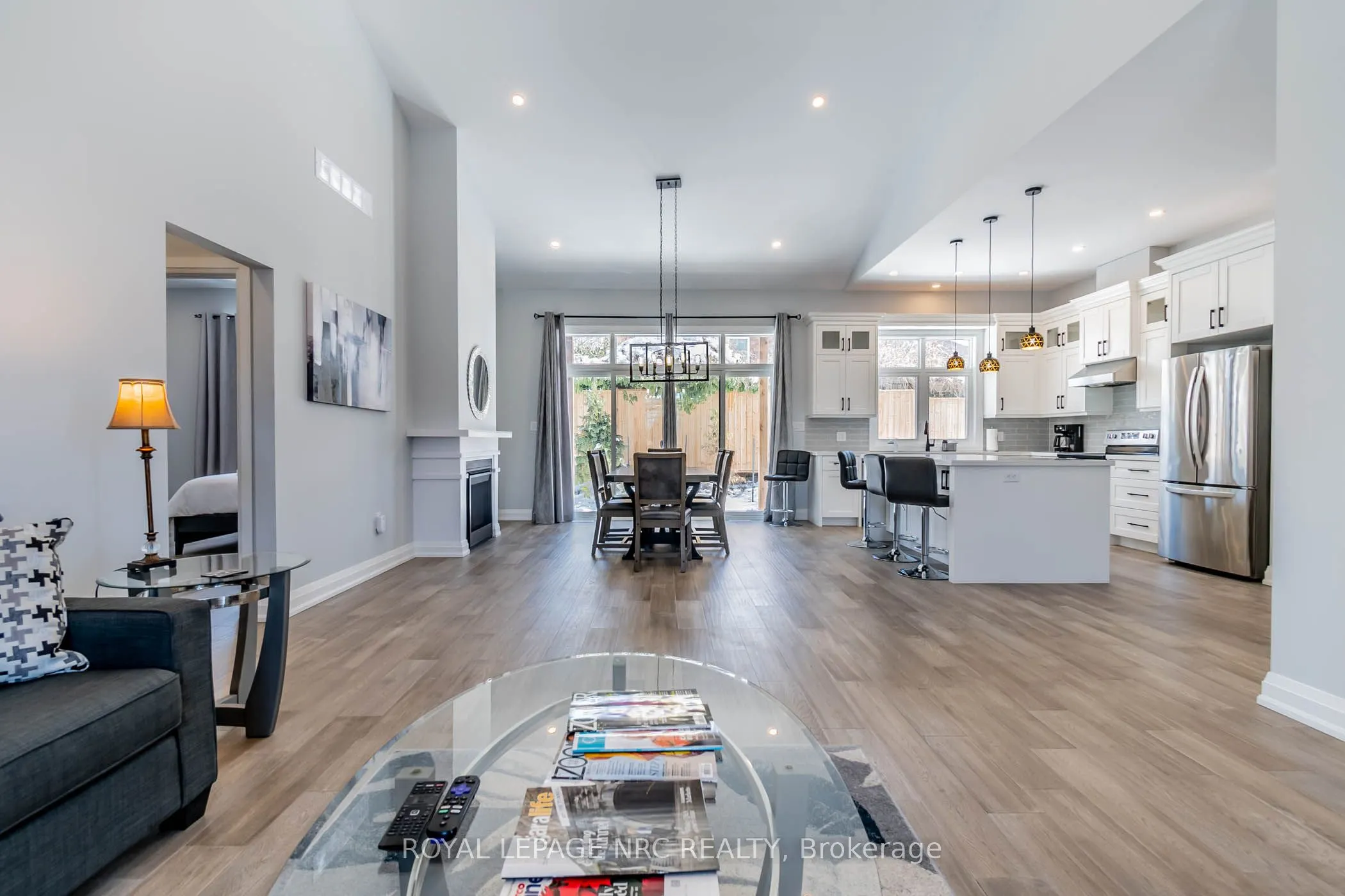 7472 MOUNTAIN Road, #1