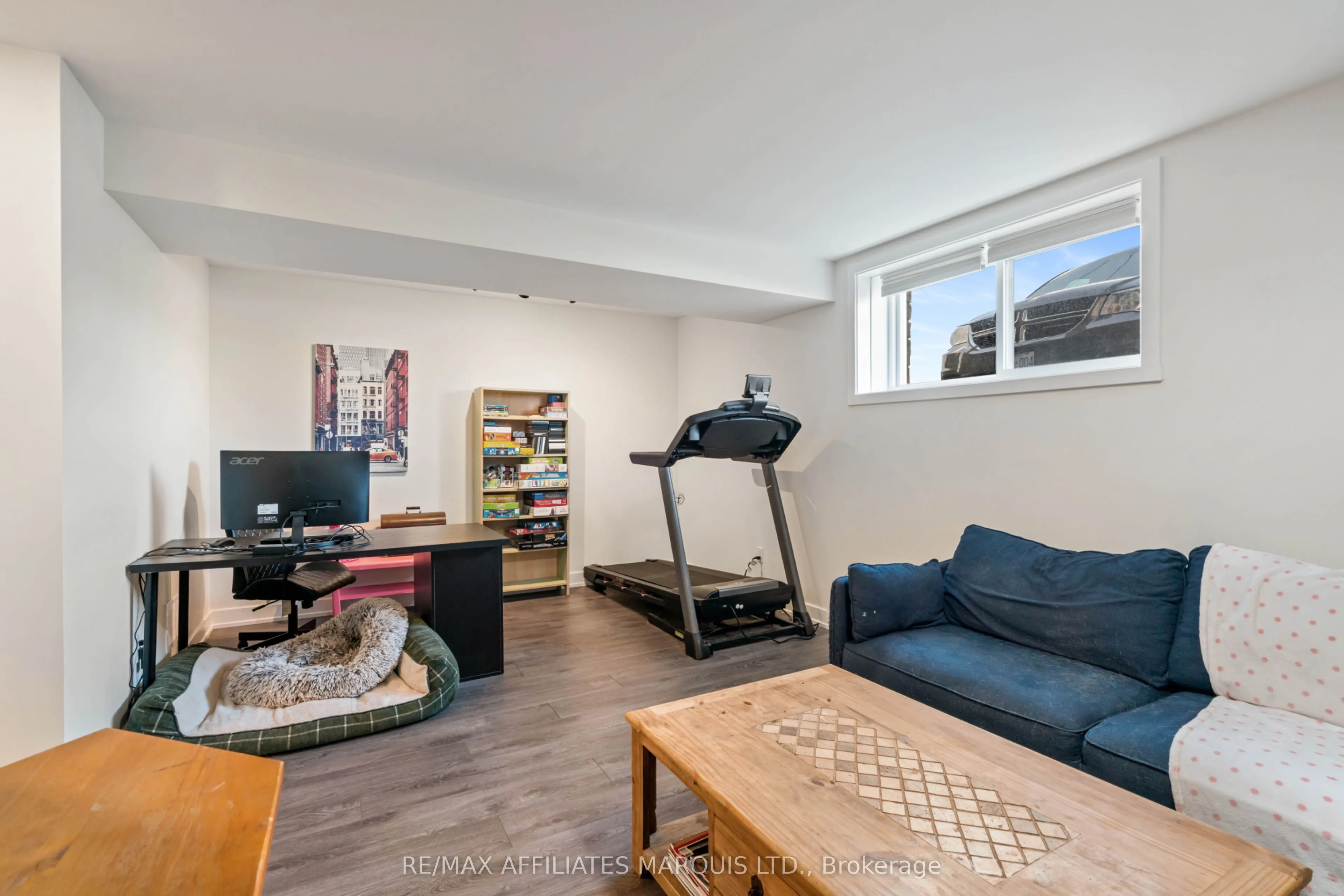 108 Bishop Street S