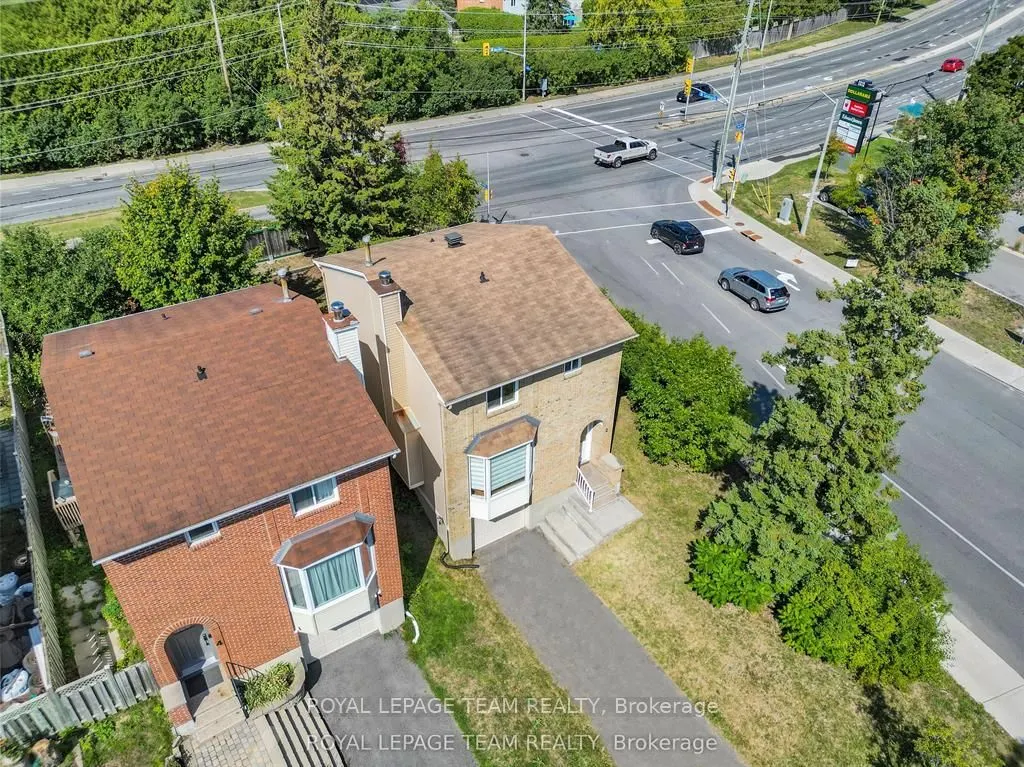 2 Brookhaven Court
