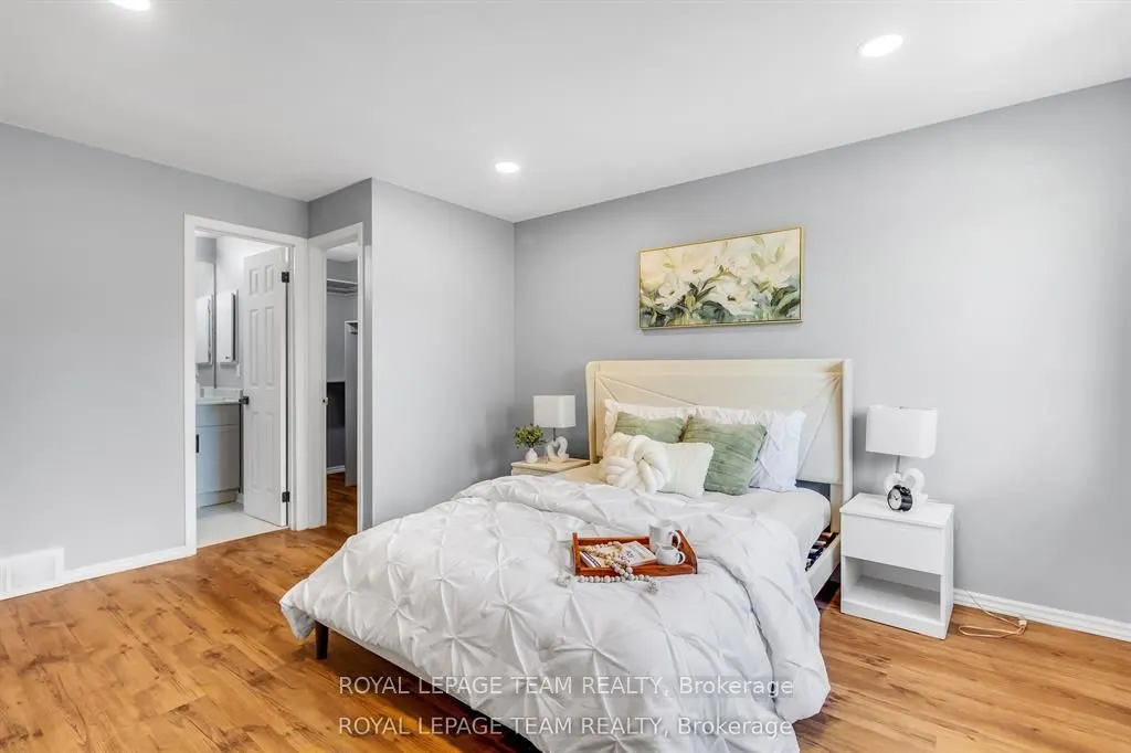 2 Brookhaven Court