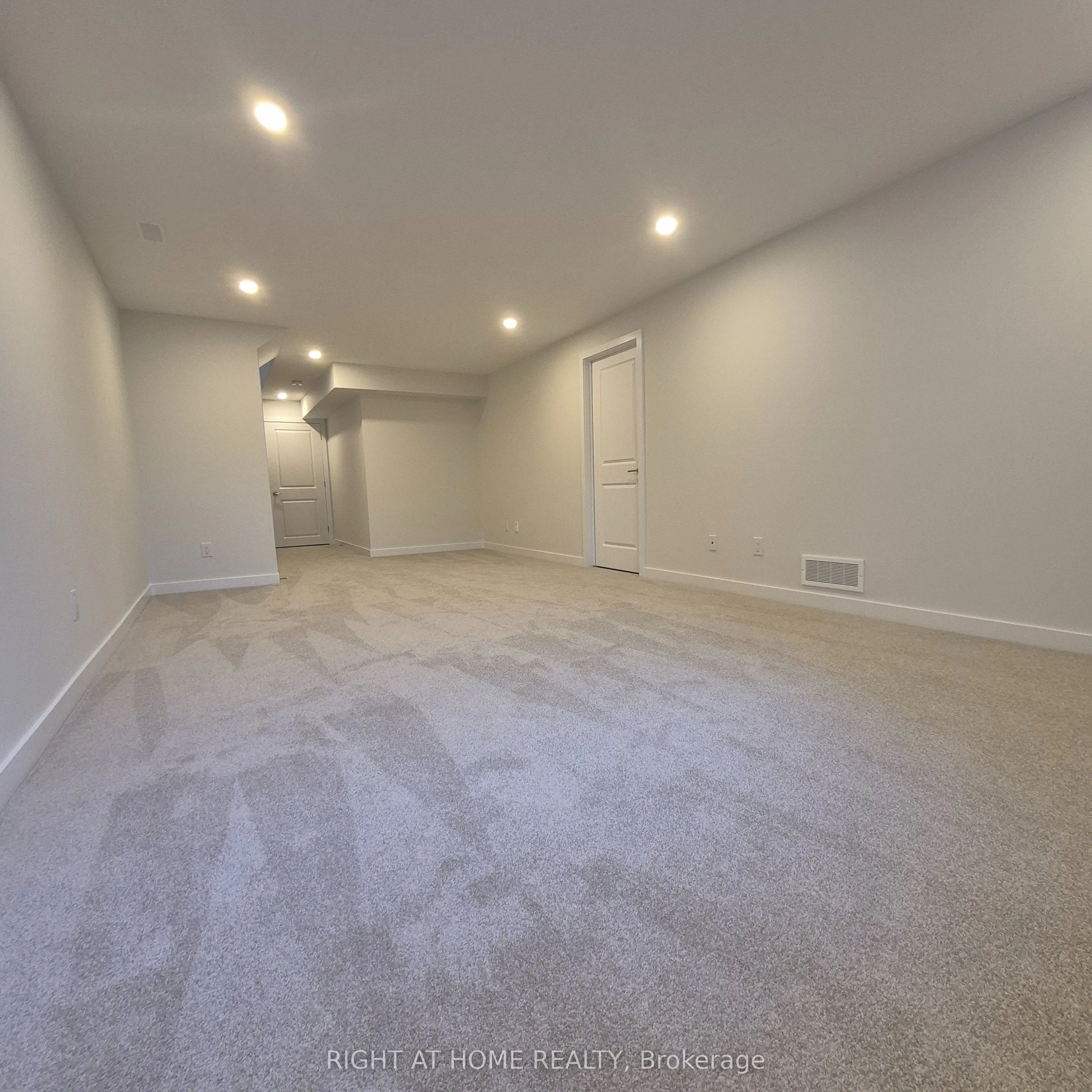 102 Ploughshare Road