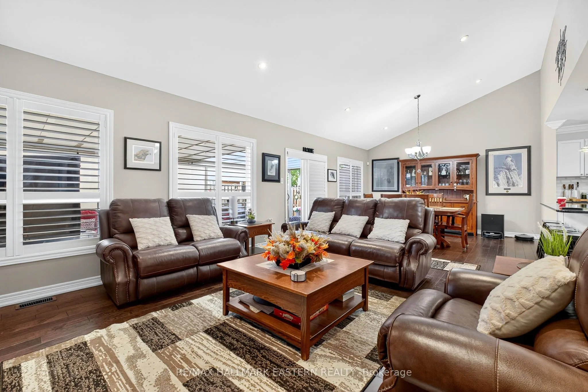 12 Grainger Crescent