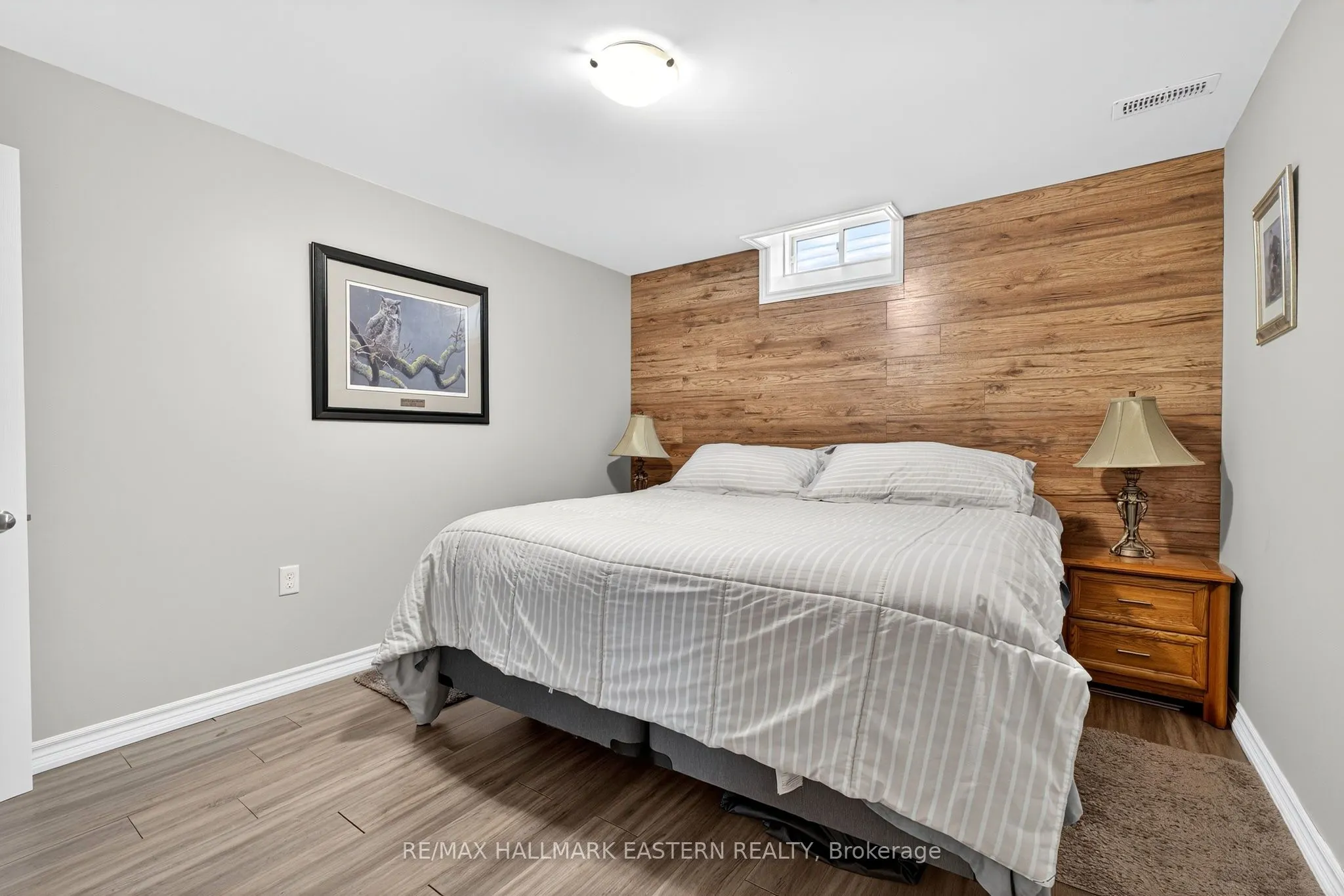 12 Grainger Crescent