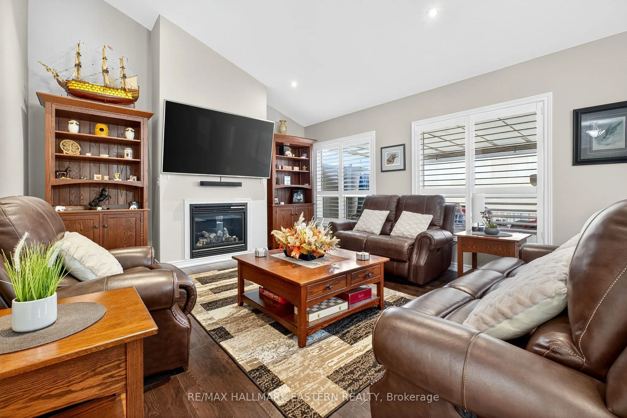 12 Grainger Crescent