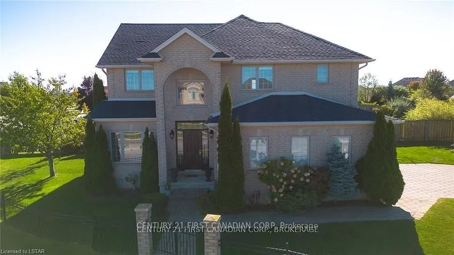 2016 Beaverbrook Avenue