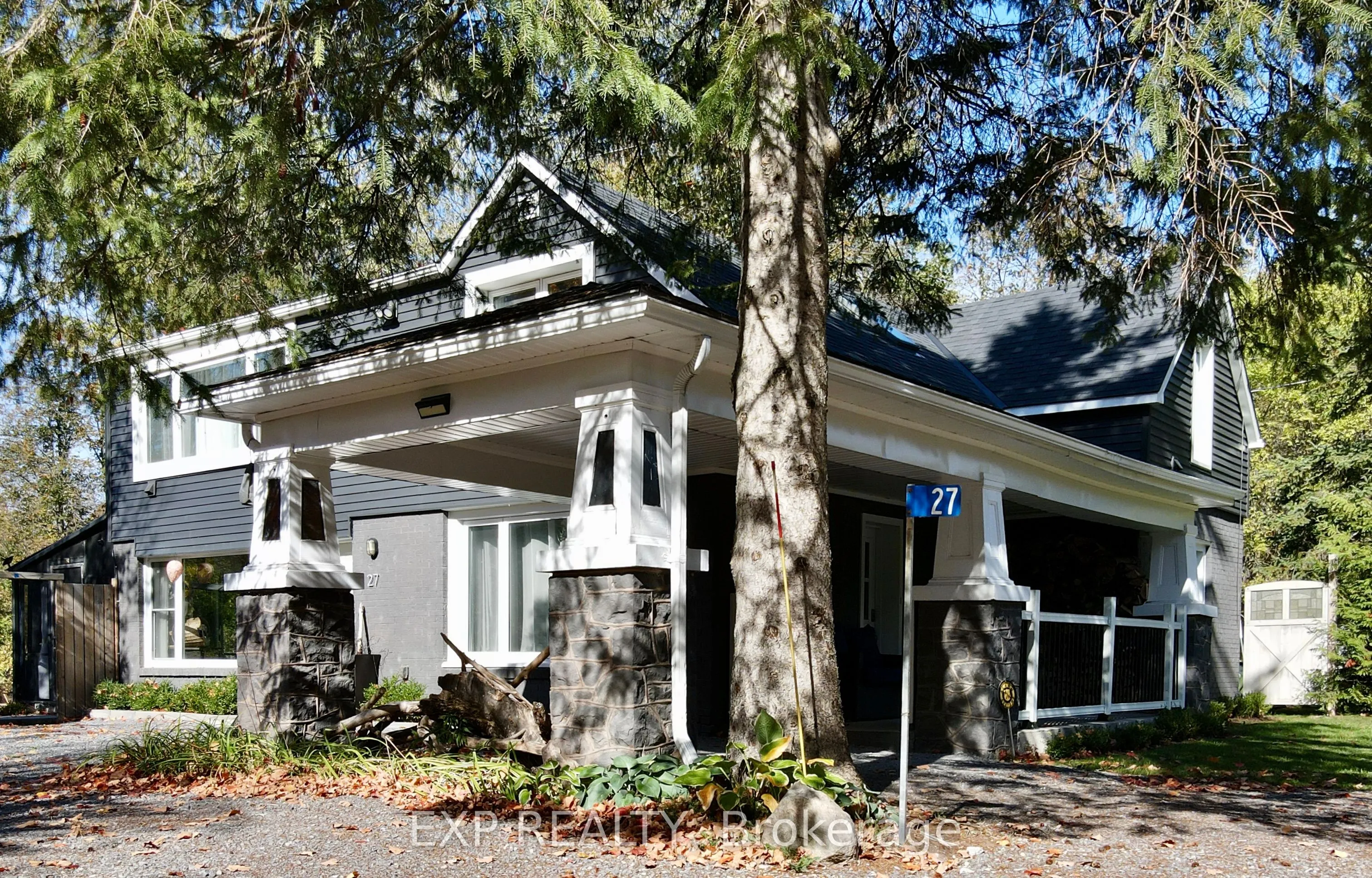 27 Lost Channel Court