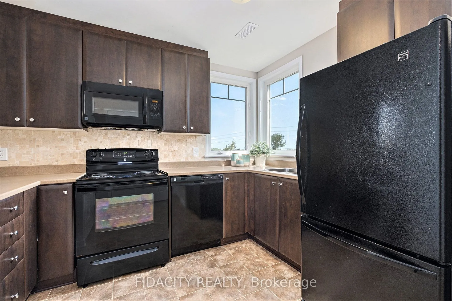 3391 Cambrian Road, #111
