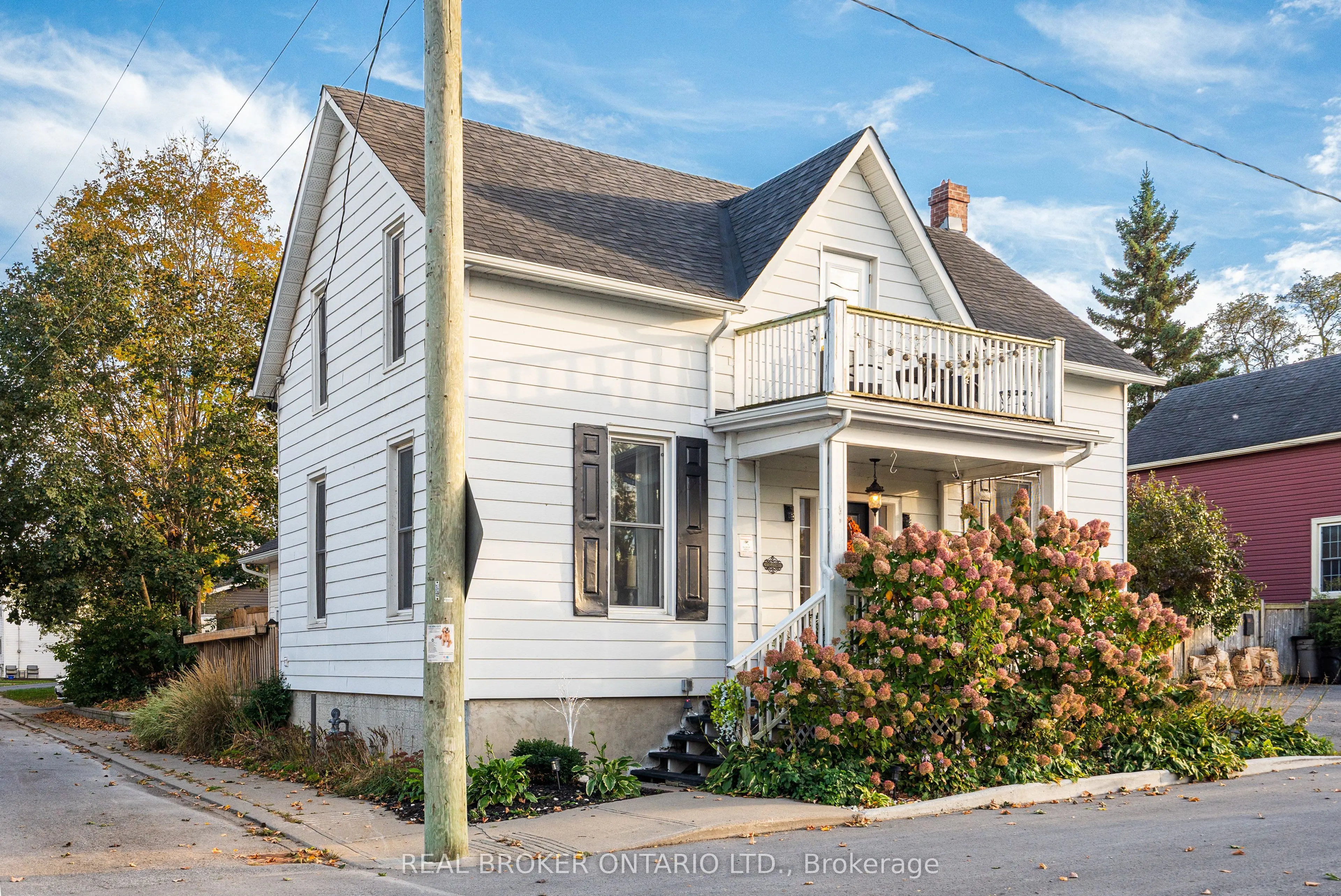 90 Emily Street
