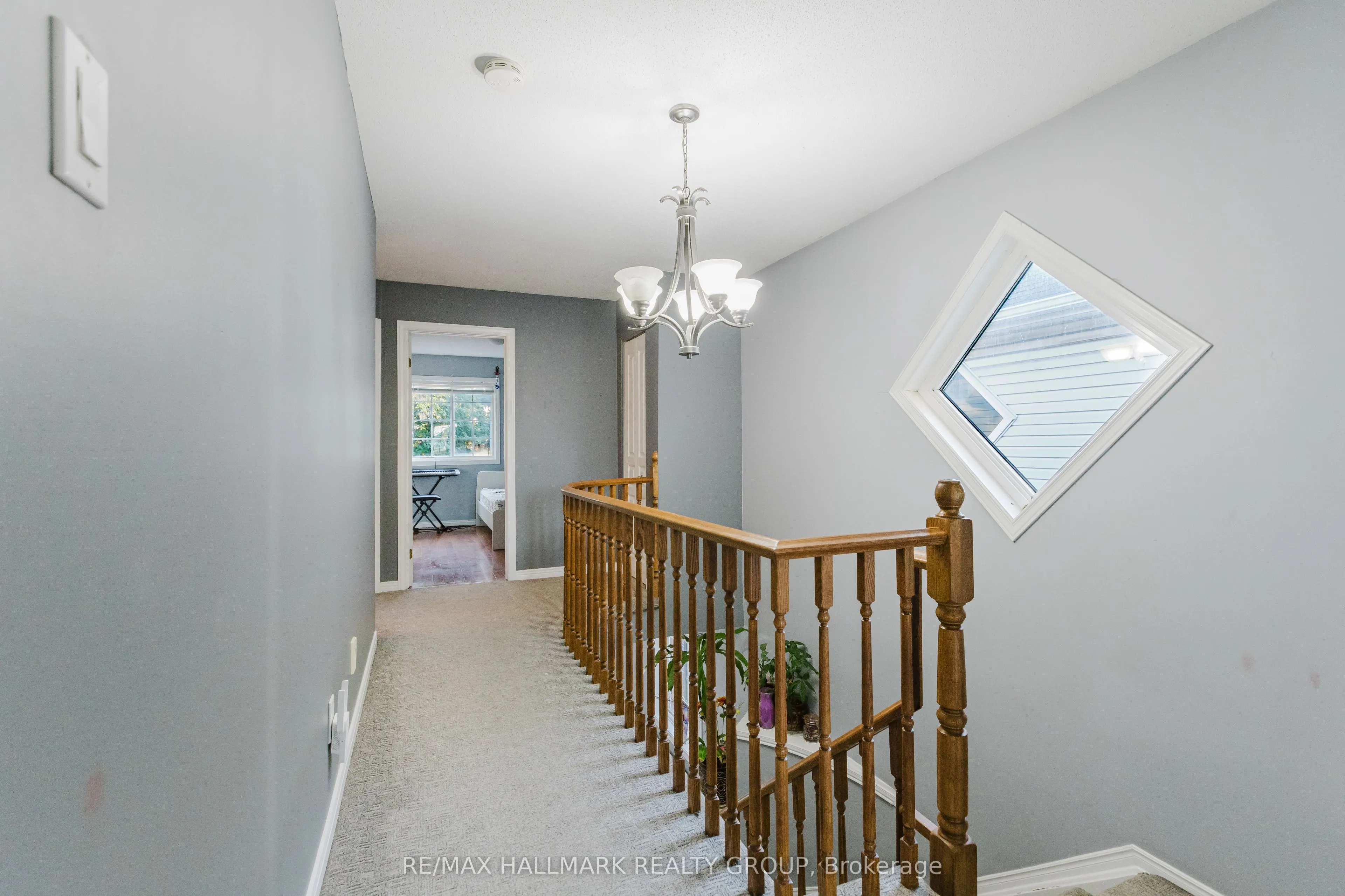 584 Wild Shore Crescent