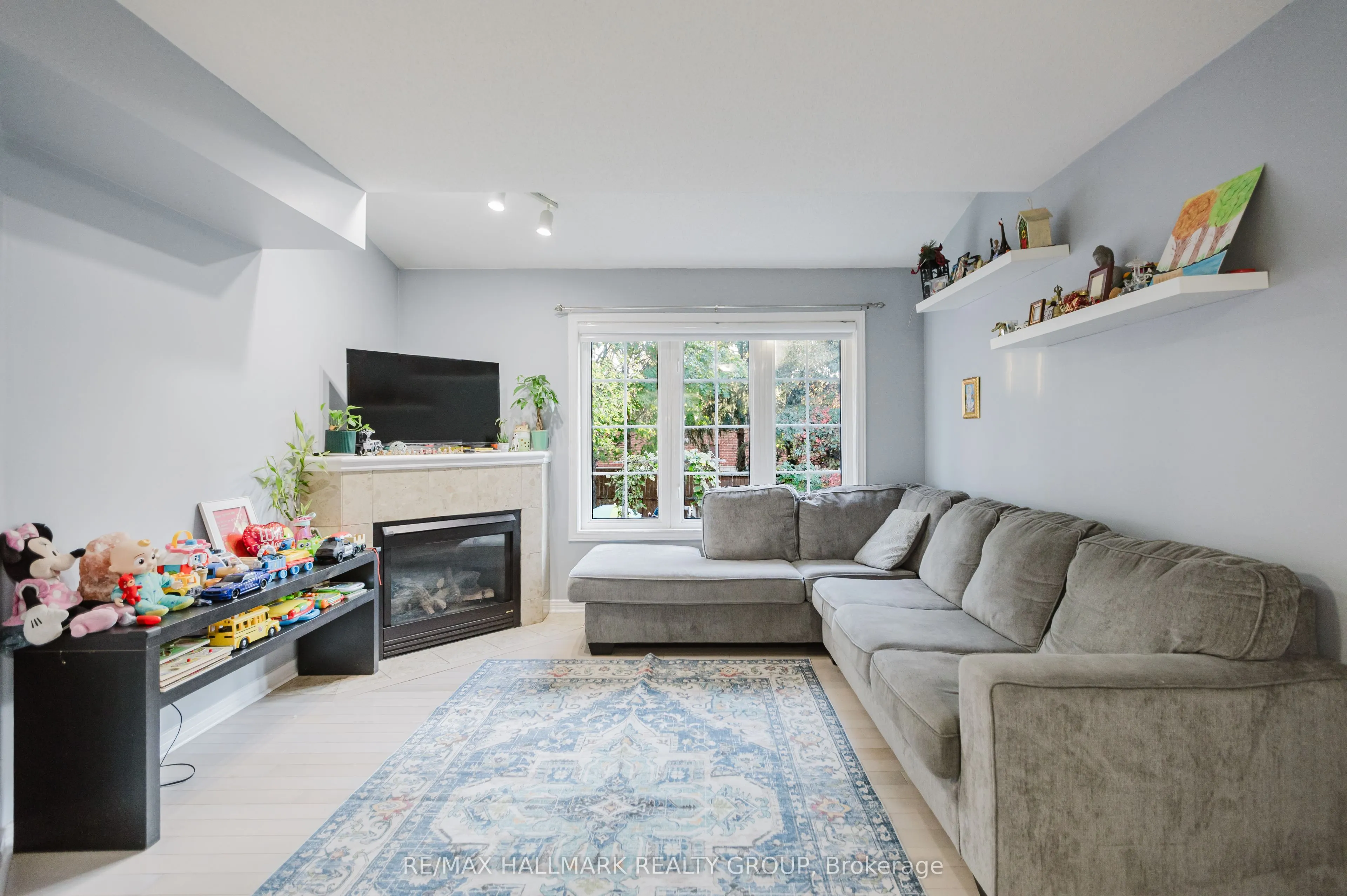 584 Wild Shore Crescent