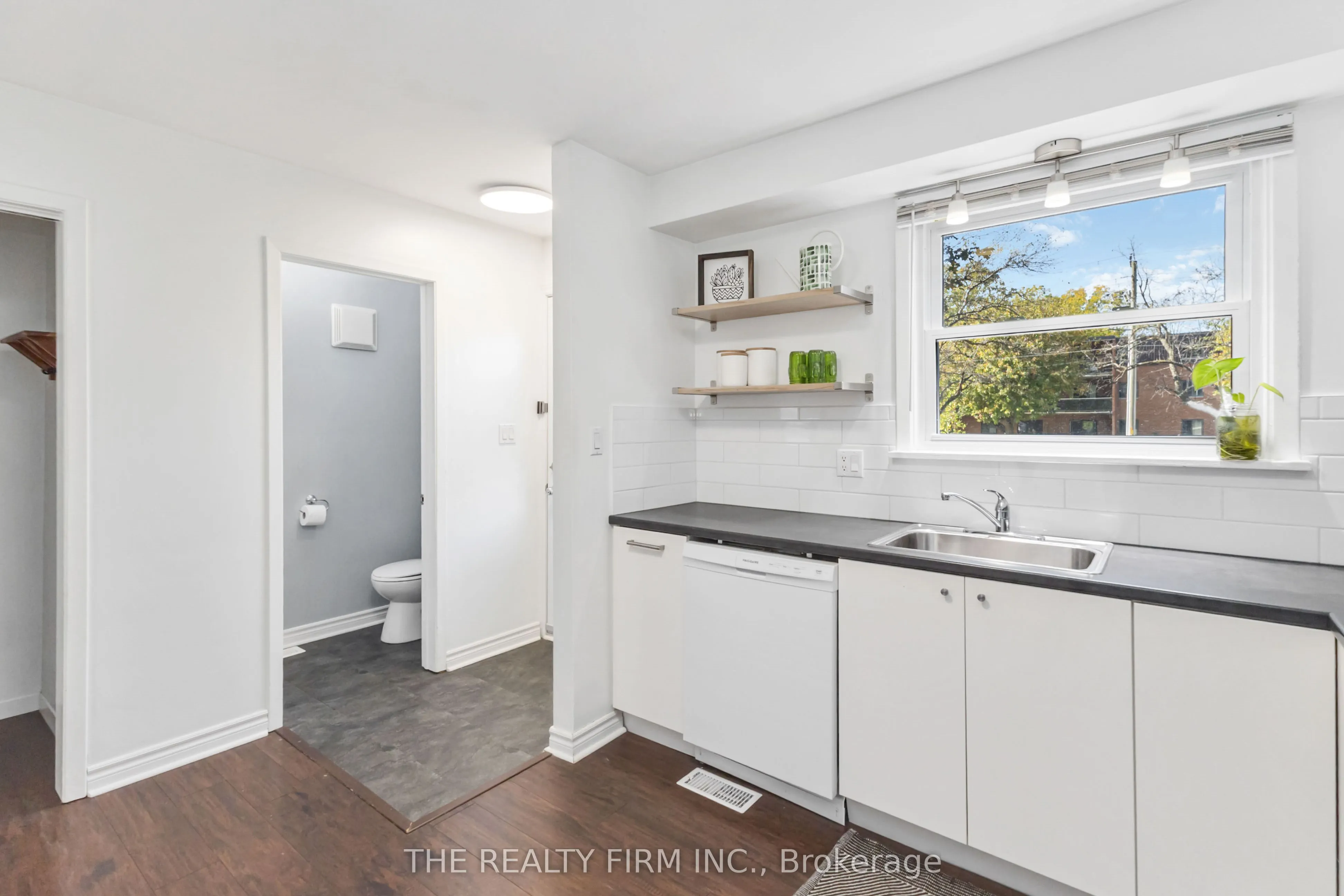 71 Parkside Drive, #5