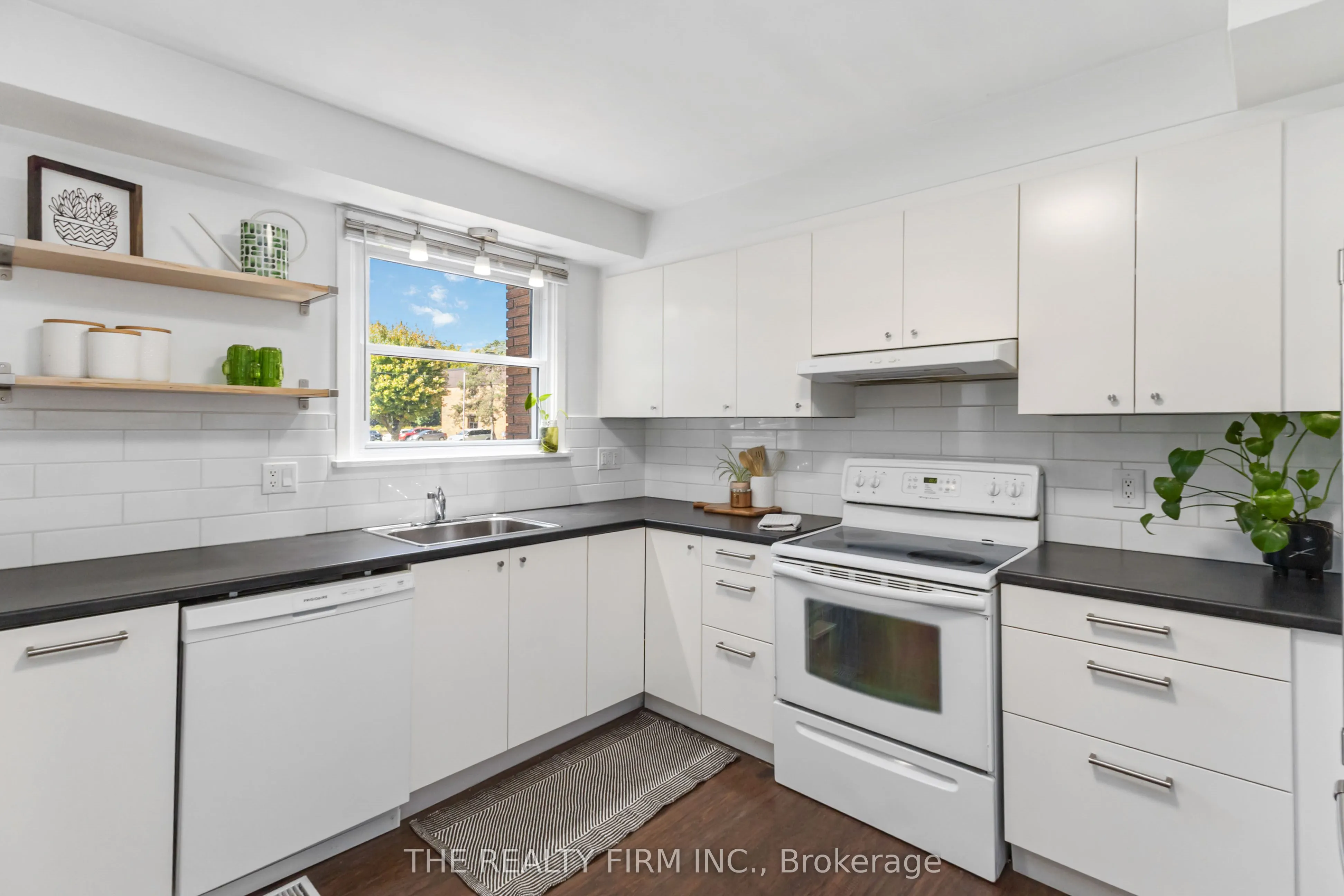 71 Parkside Drive, #5