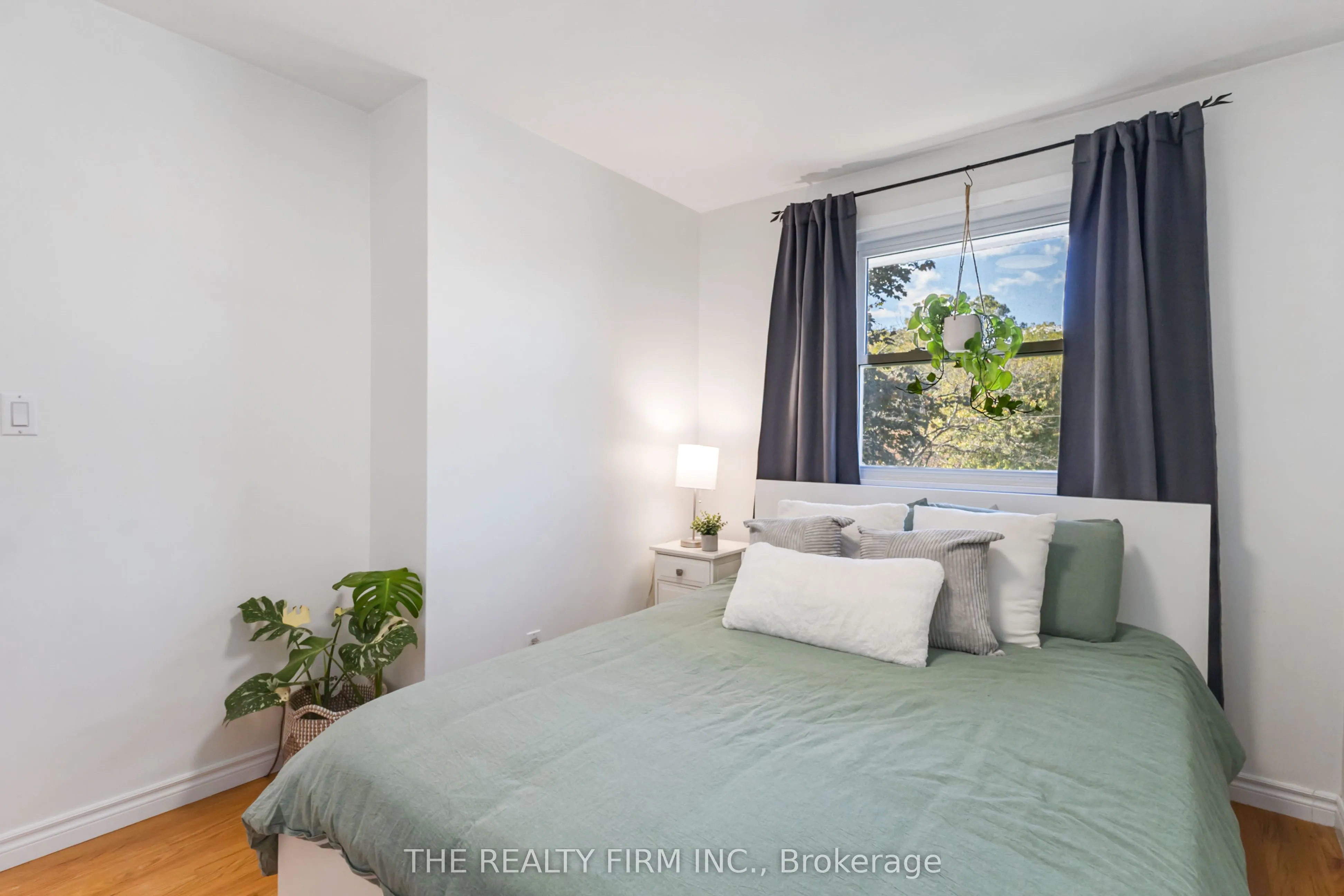 71 Parkside Drive, #5