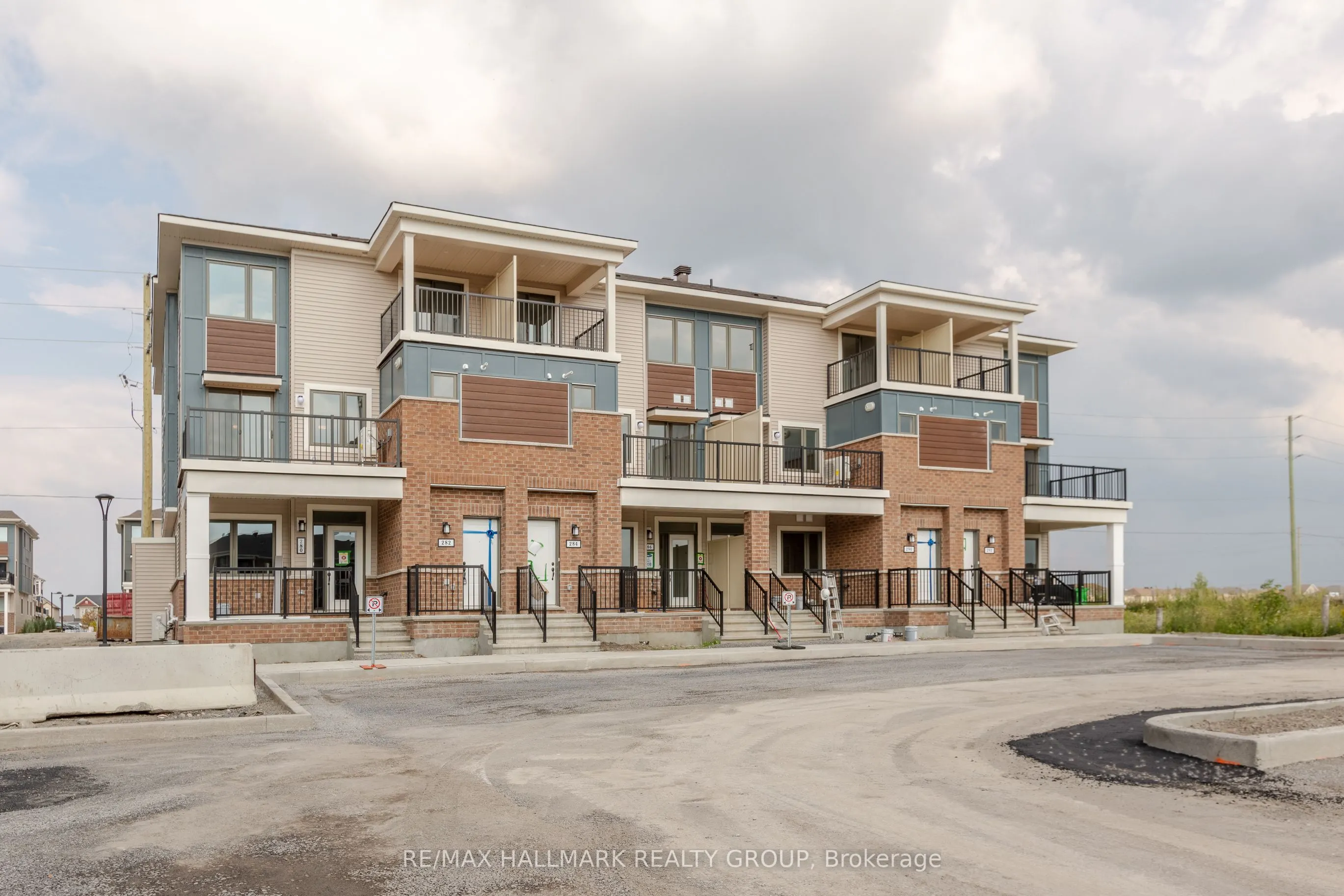 290 Zenith Private, #137