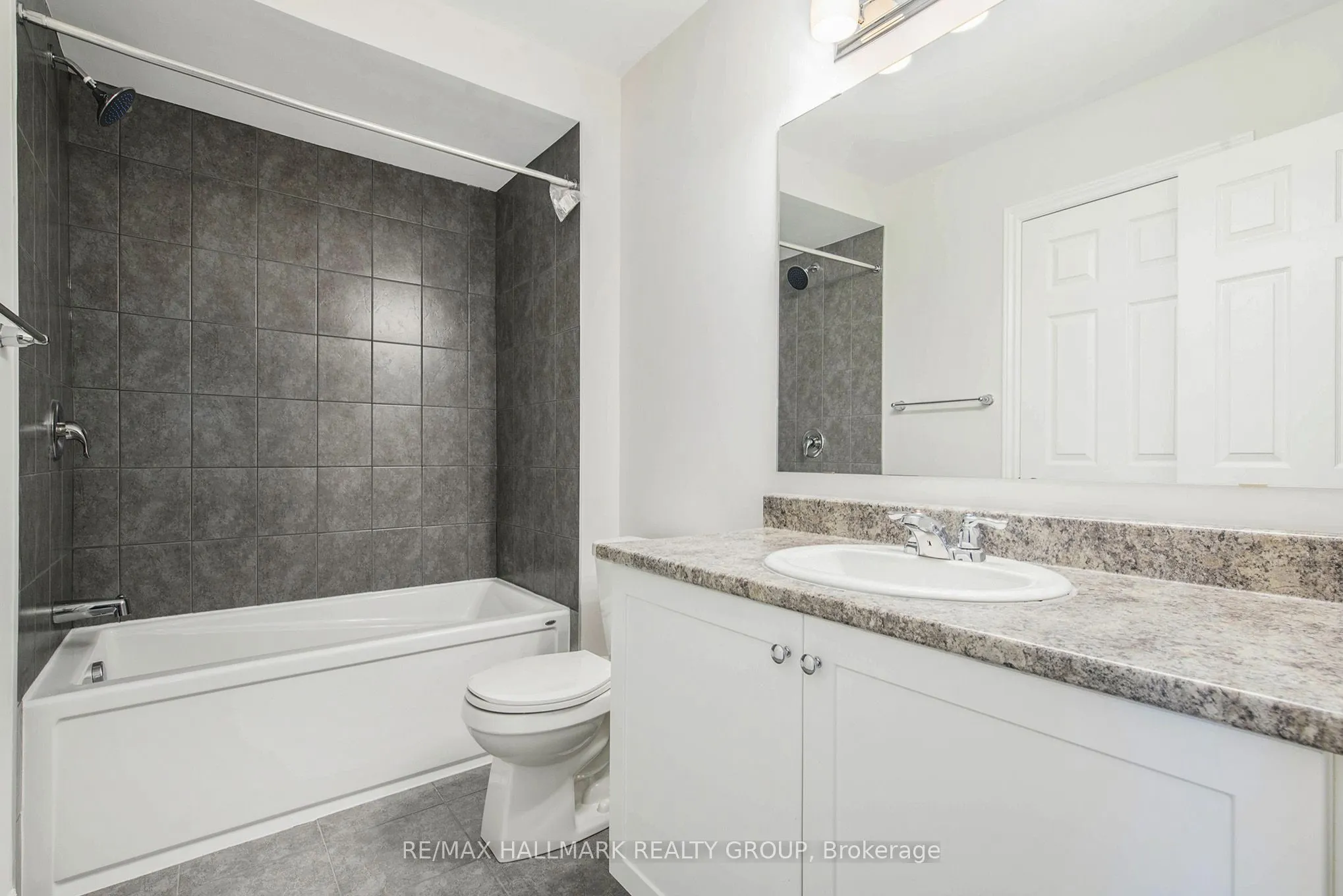 290 Zenith Private, #137