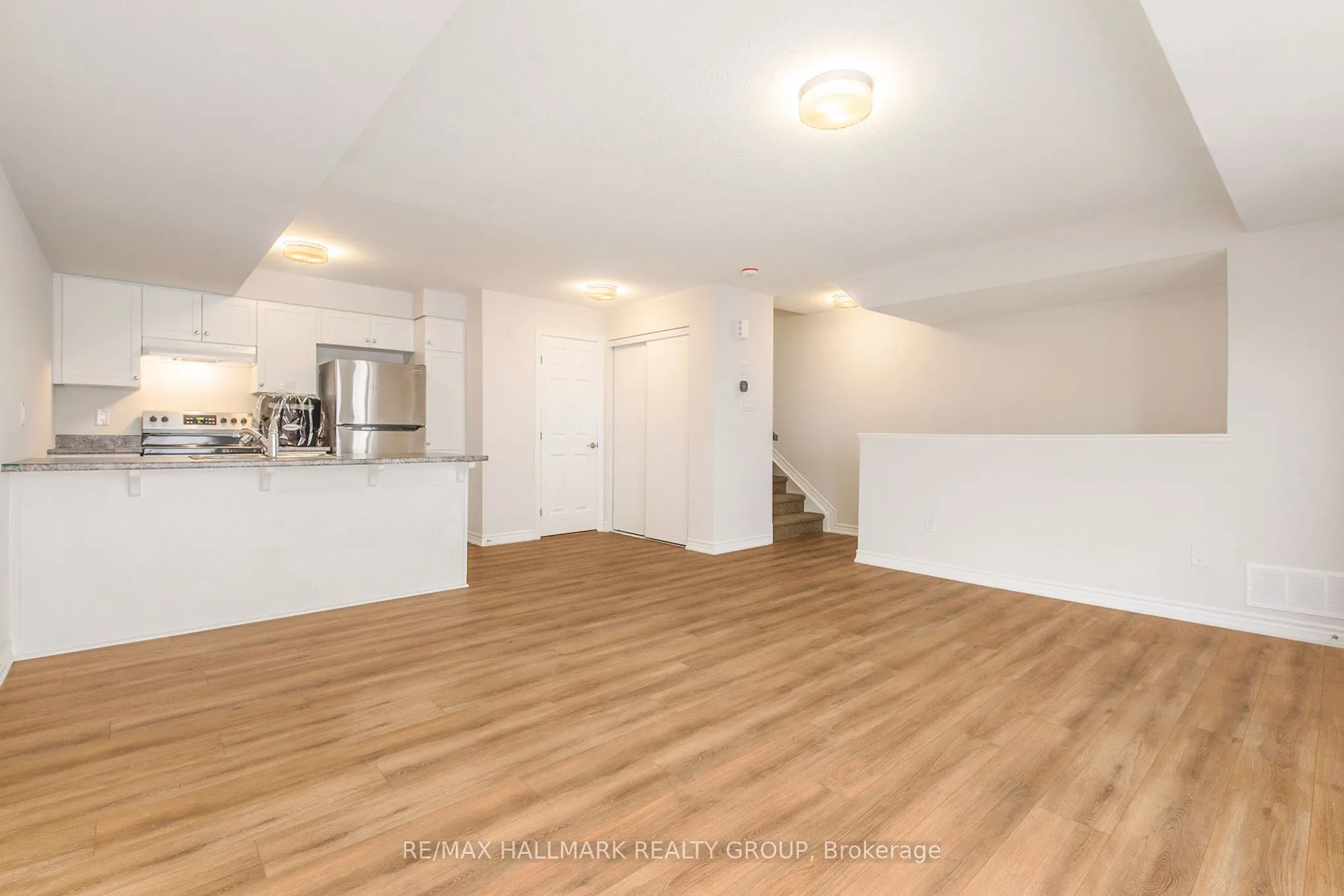 290 Zenith Private, #137