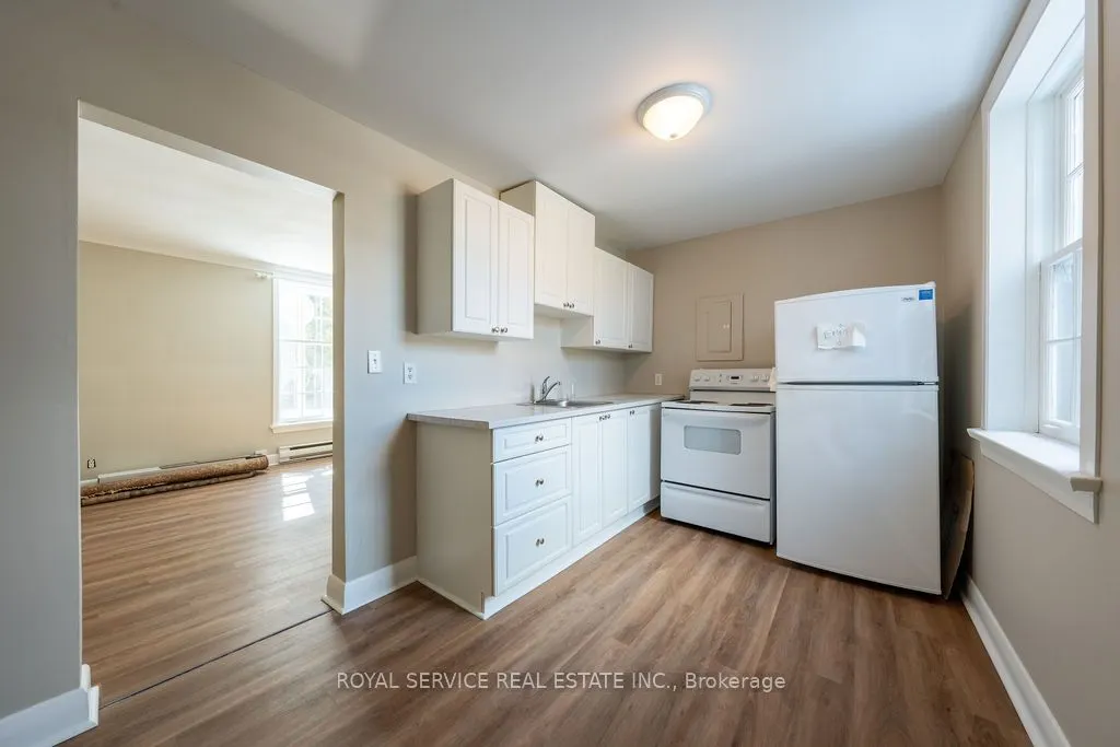 33 Brook Road S, #3