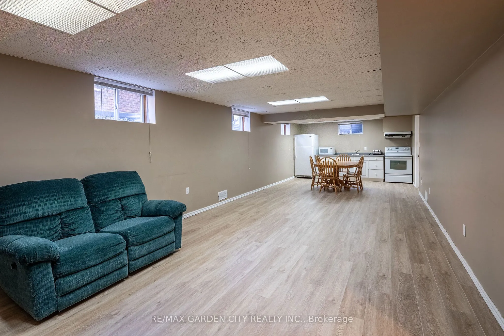 14 Tupper Drive