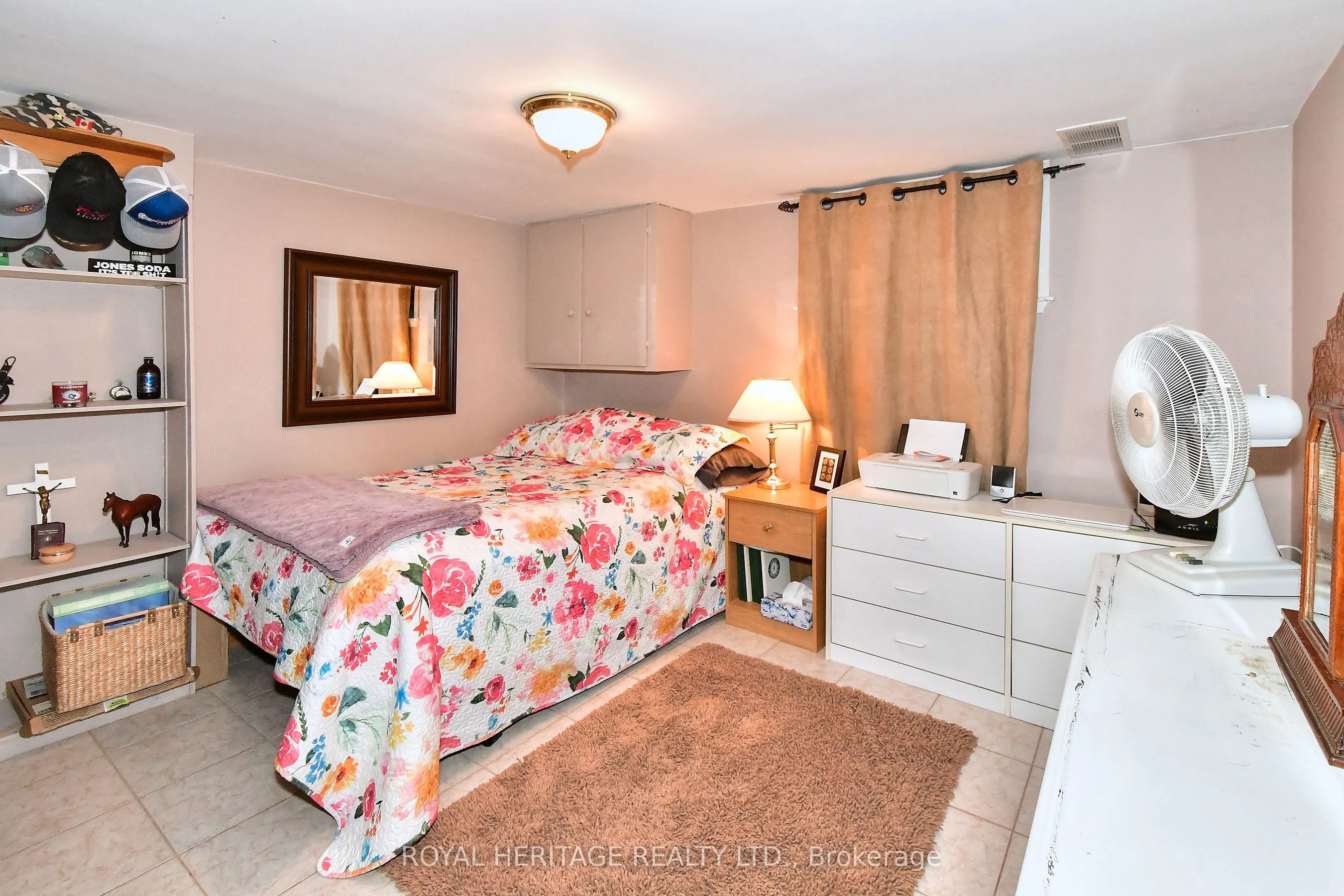 245 King George Street E