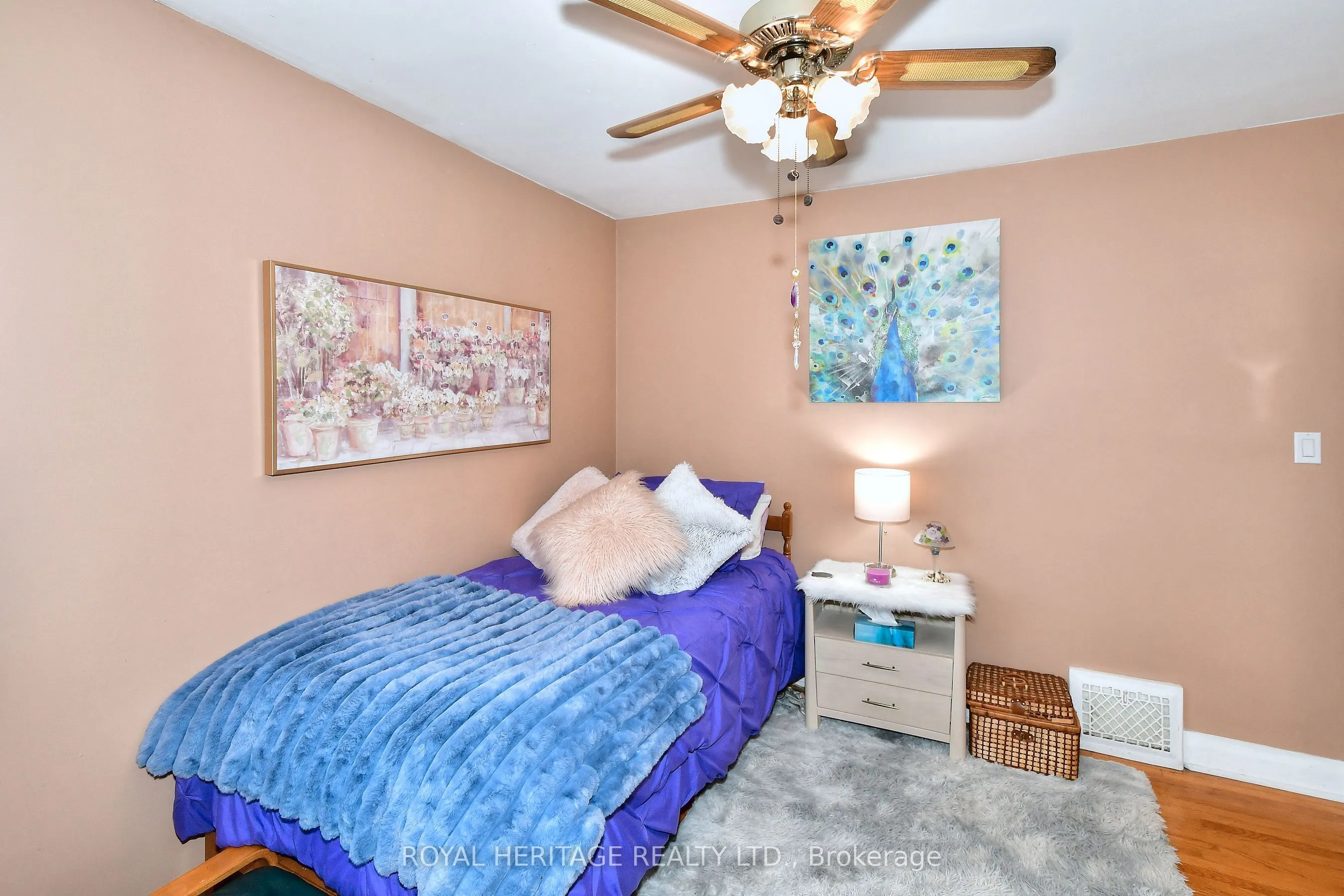 245 King George Street E