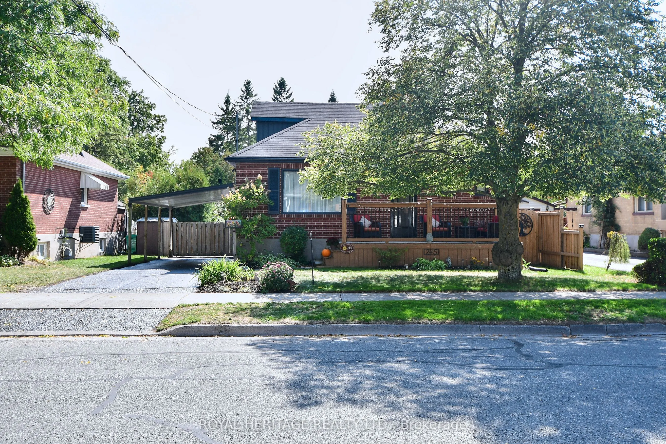 245 King George Street E