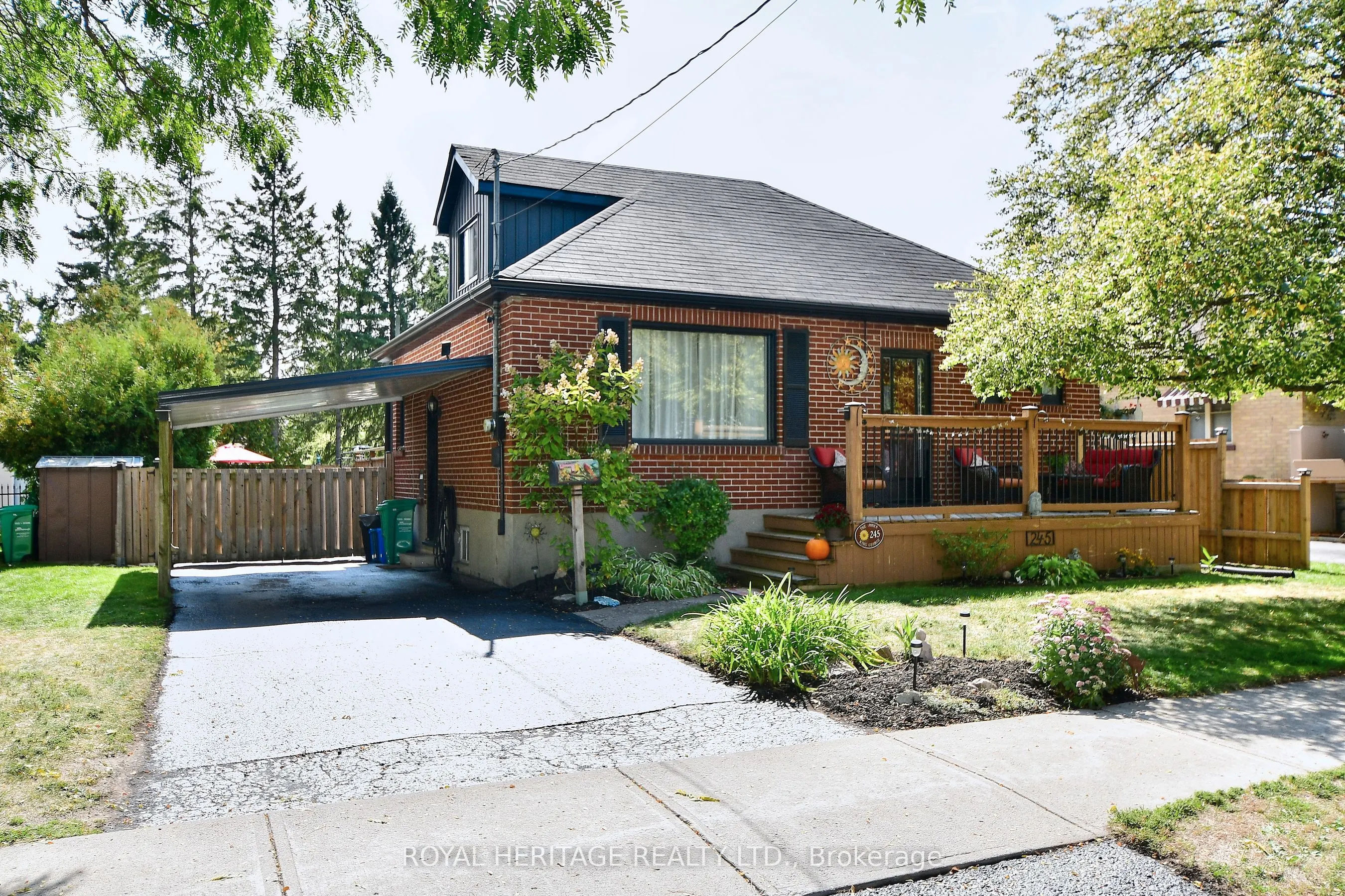 245 King George Street E