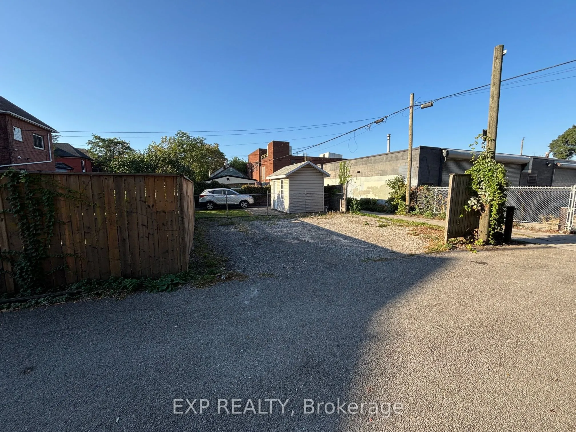 163 Wentworth Street N, #Main