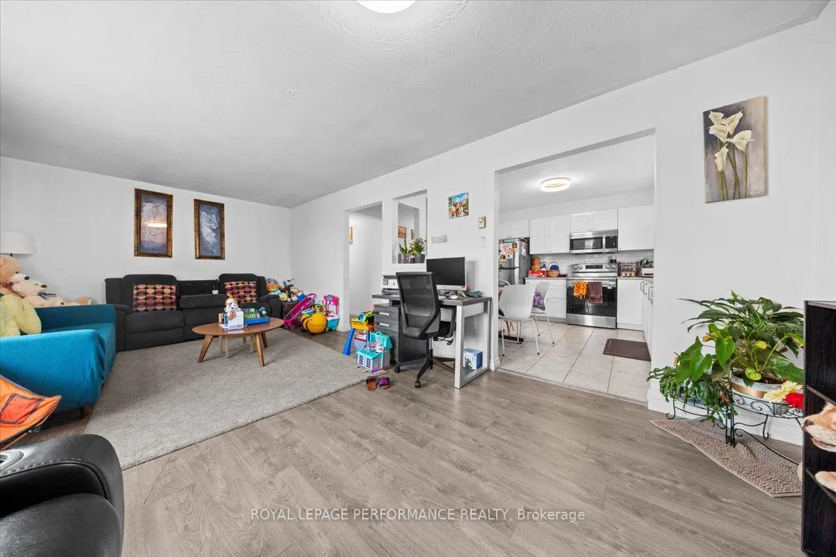 1702 Russell Road
