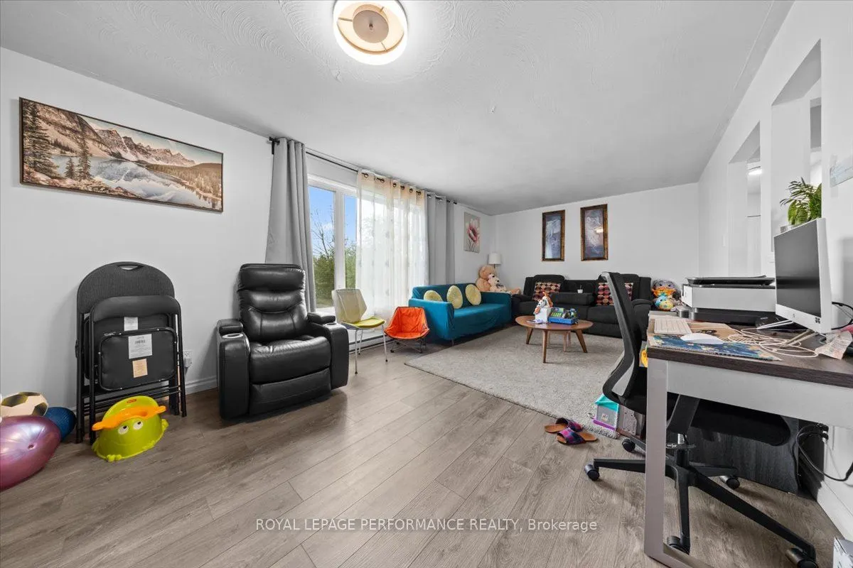 1702 Russell Road
