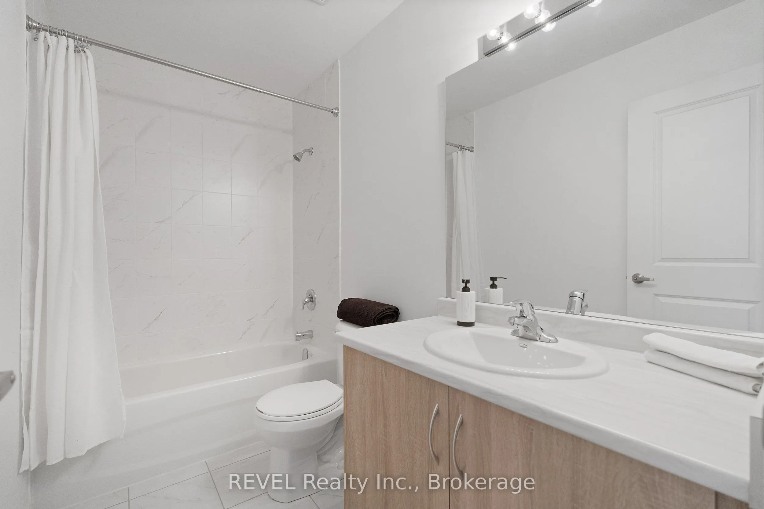 7436 Baycrest Common, #27