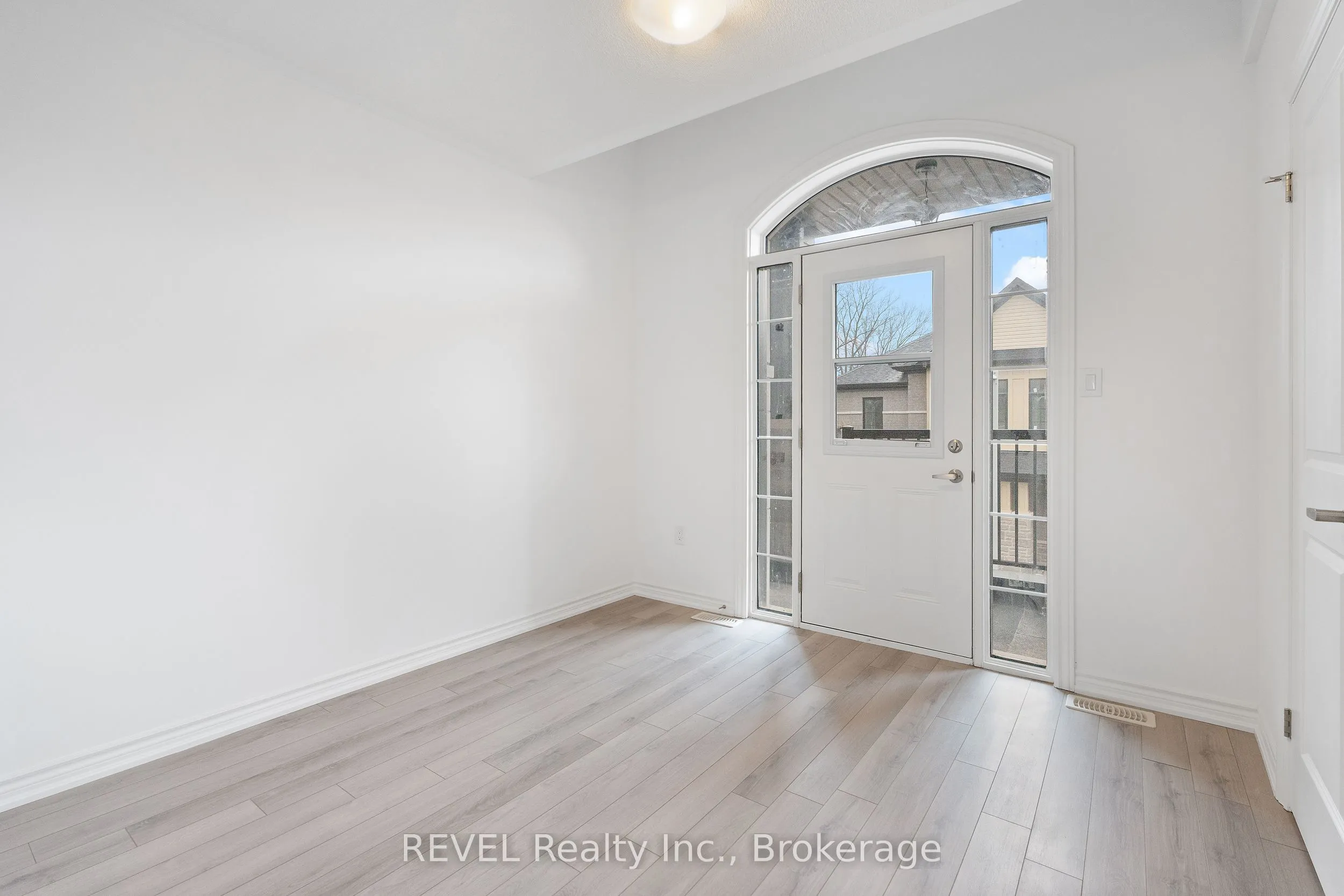 7436 Baycrest Common, #27
