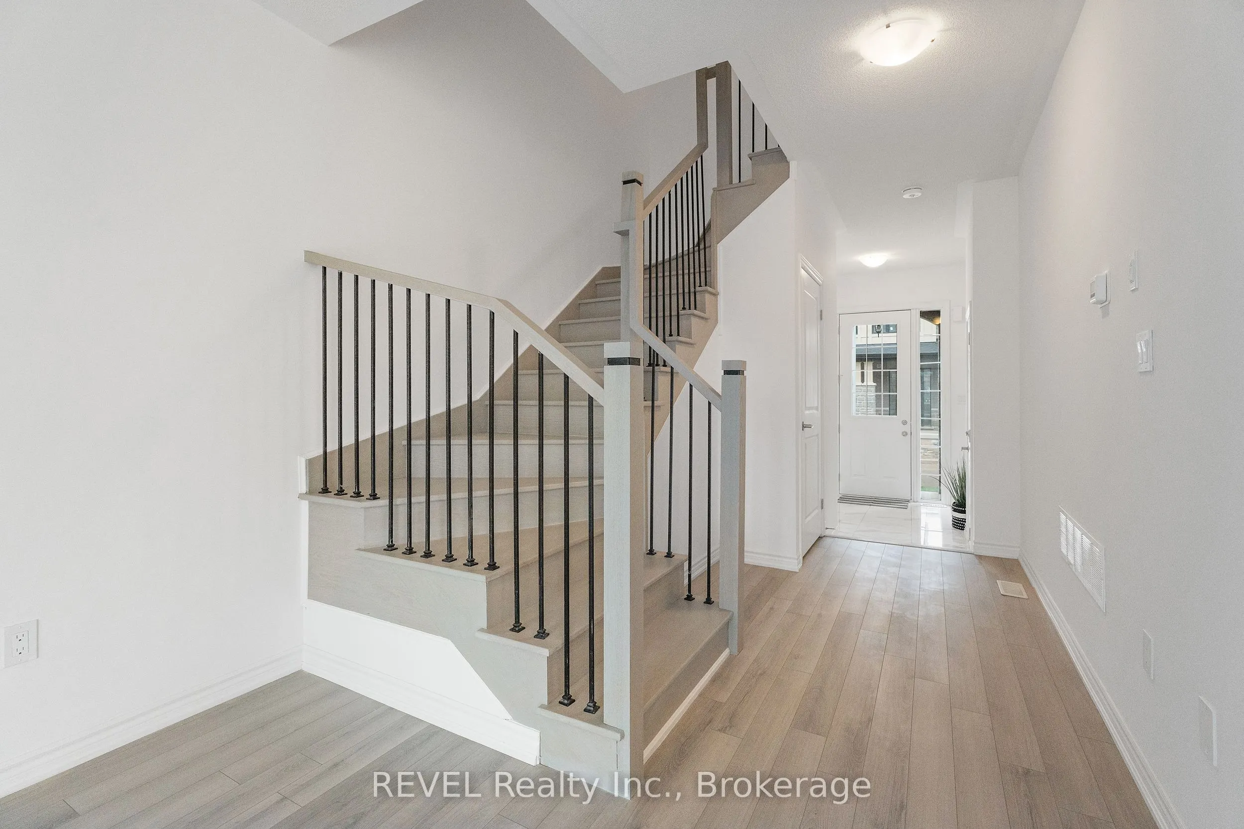 7436 Baycrest Common, #27