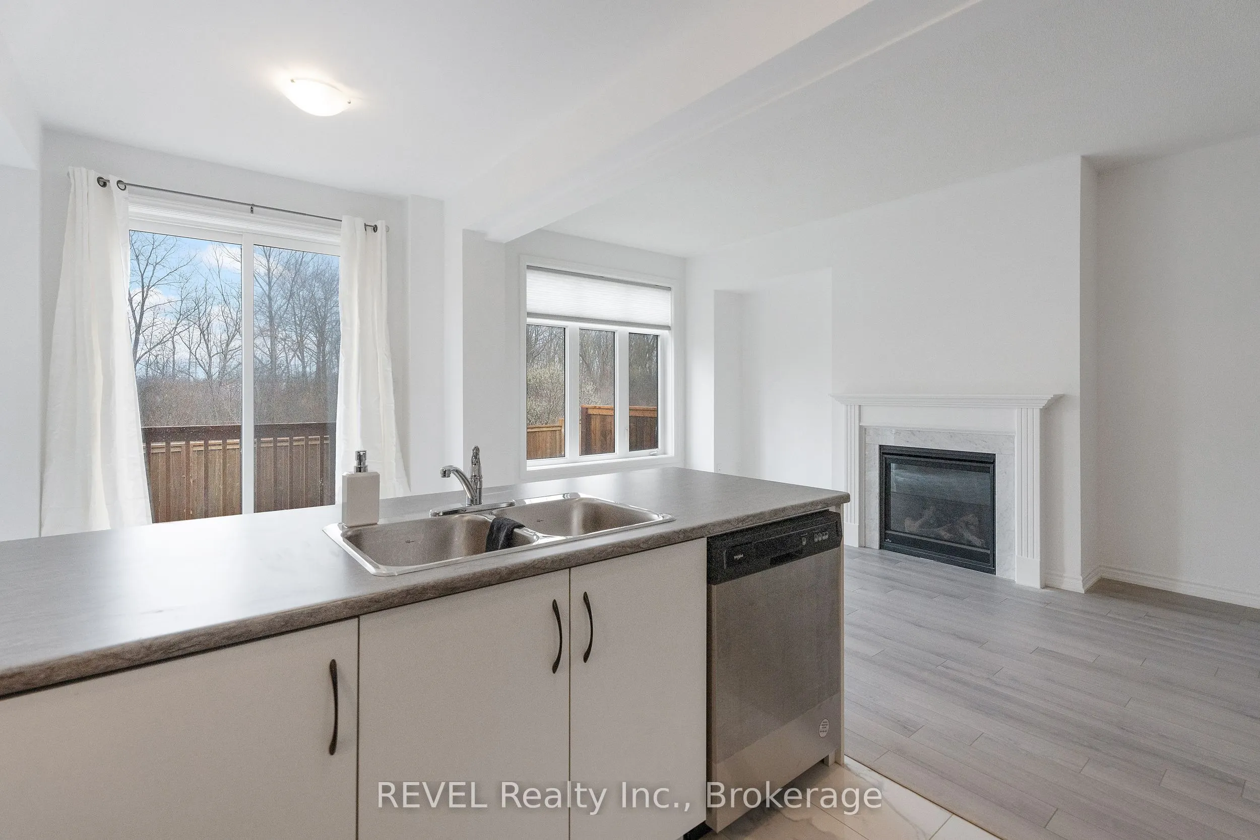 7436 Baycrest Common, #27