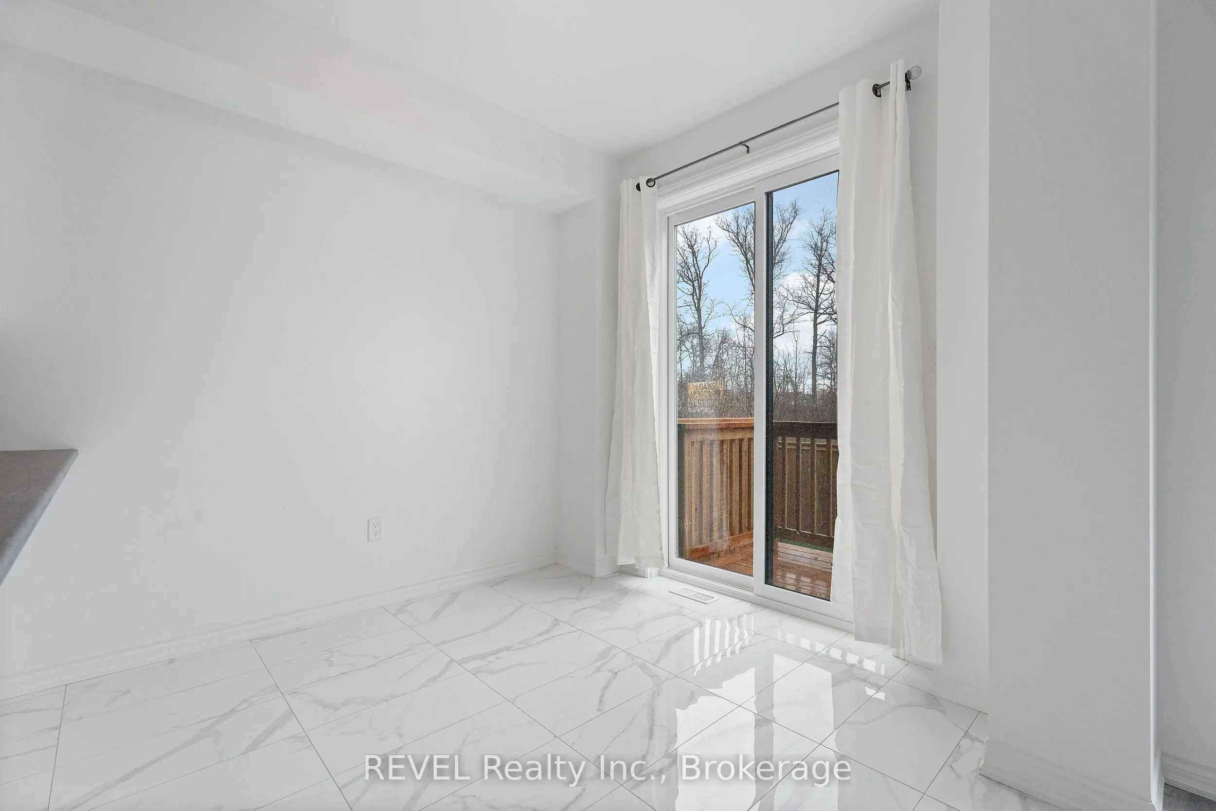 7436 Baycrest Common, #27