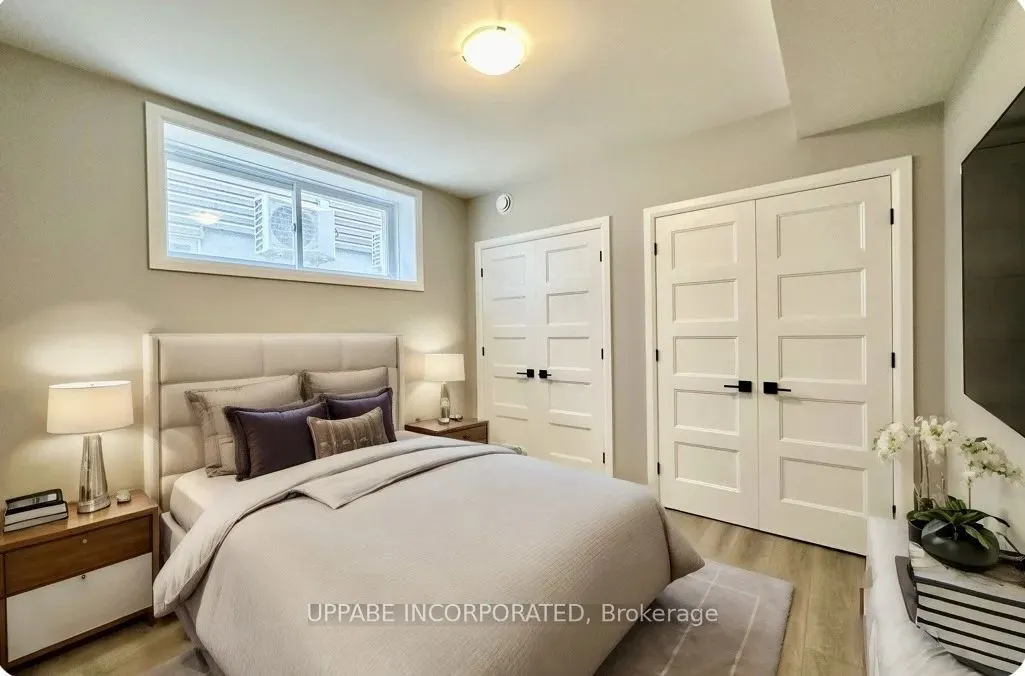 904 Chablis Crescent, #Unit A