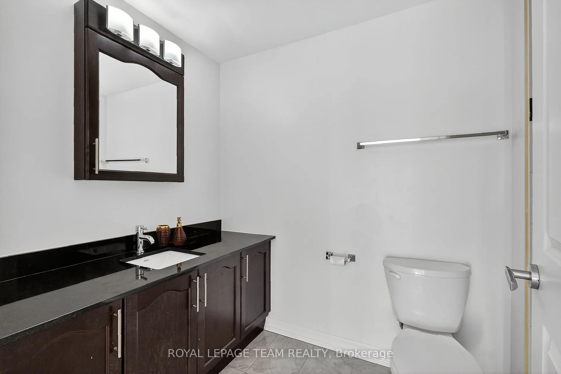 242 Rideau Street, #1601