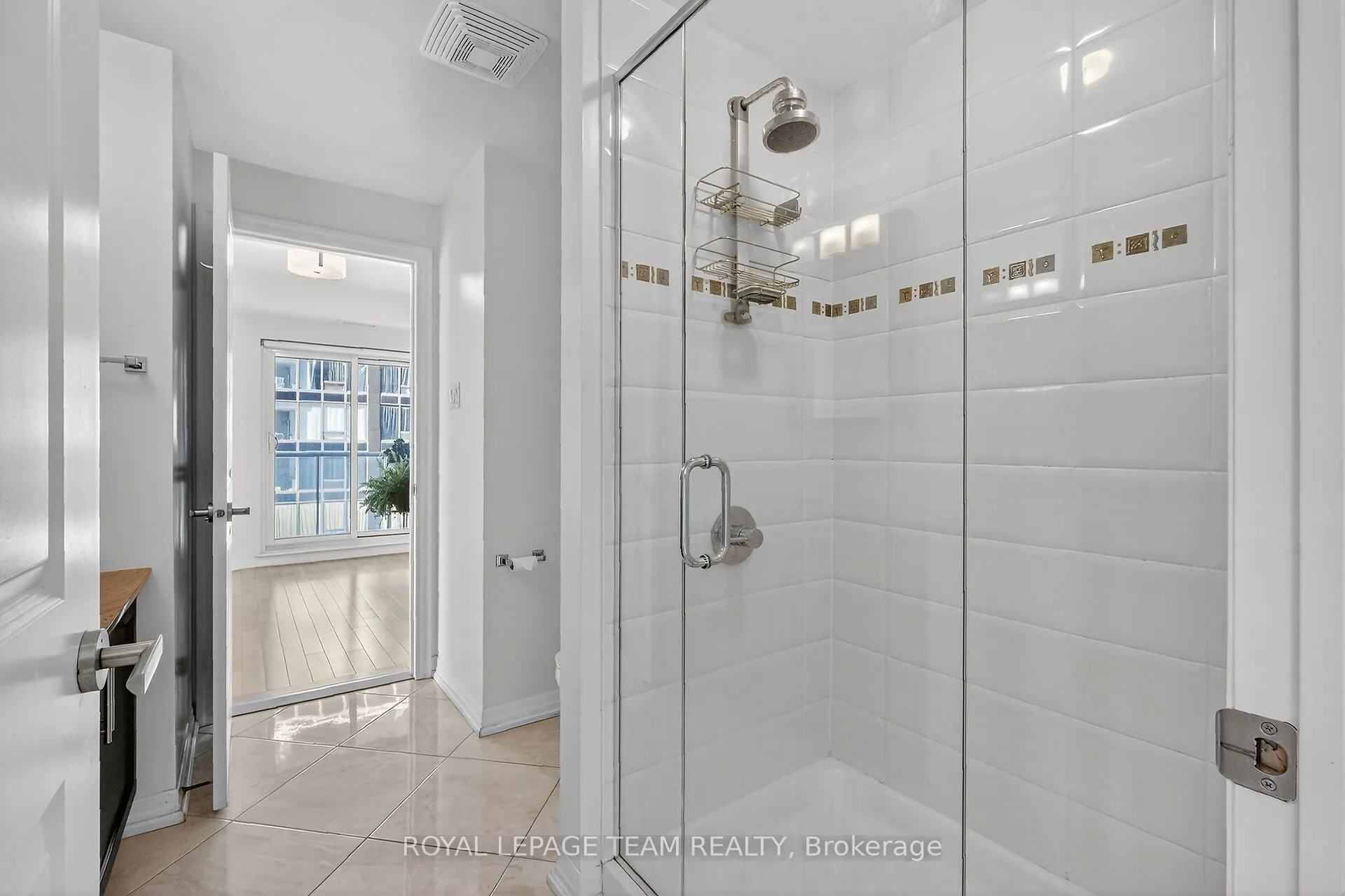 242 Rideau Street, #1601