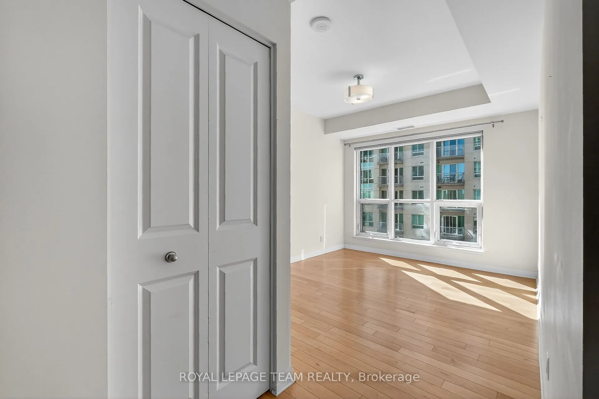 242 Rideau Street, #1601