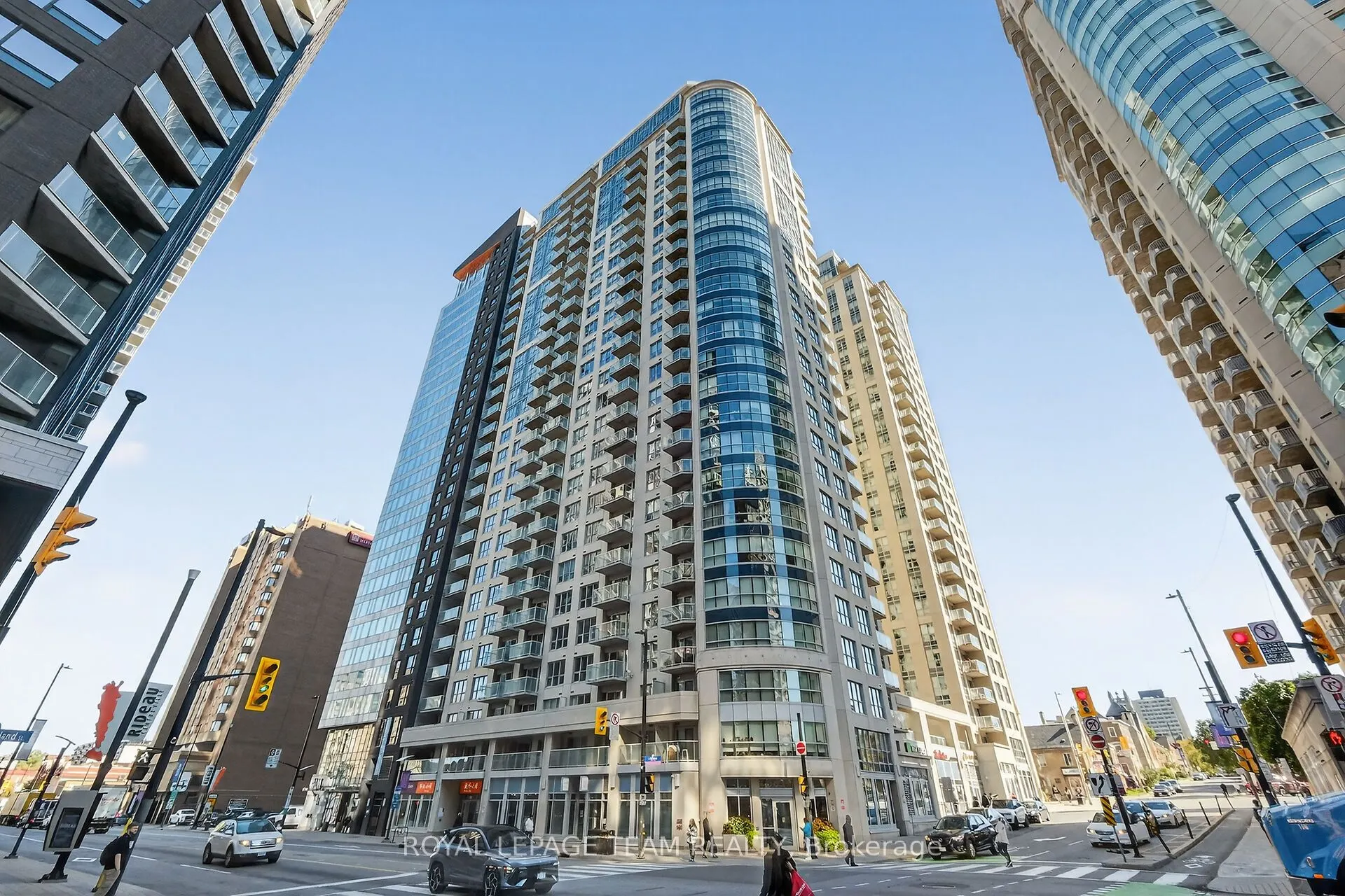 242 Rideau Street, #1601