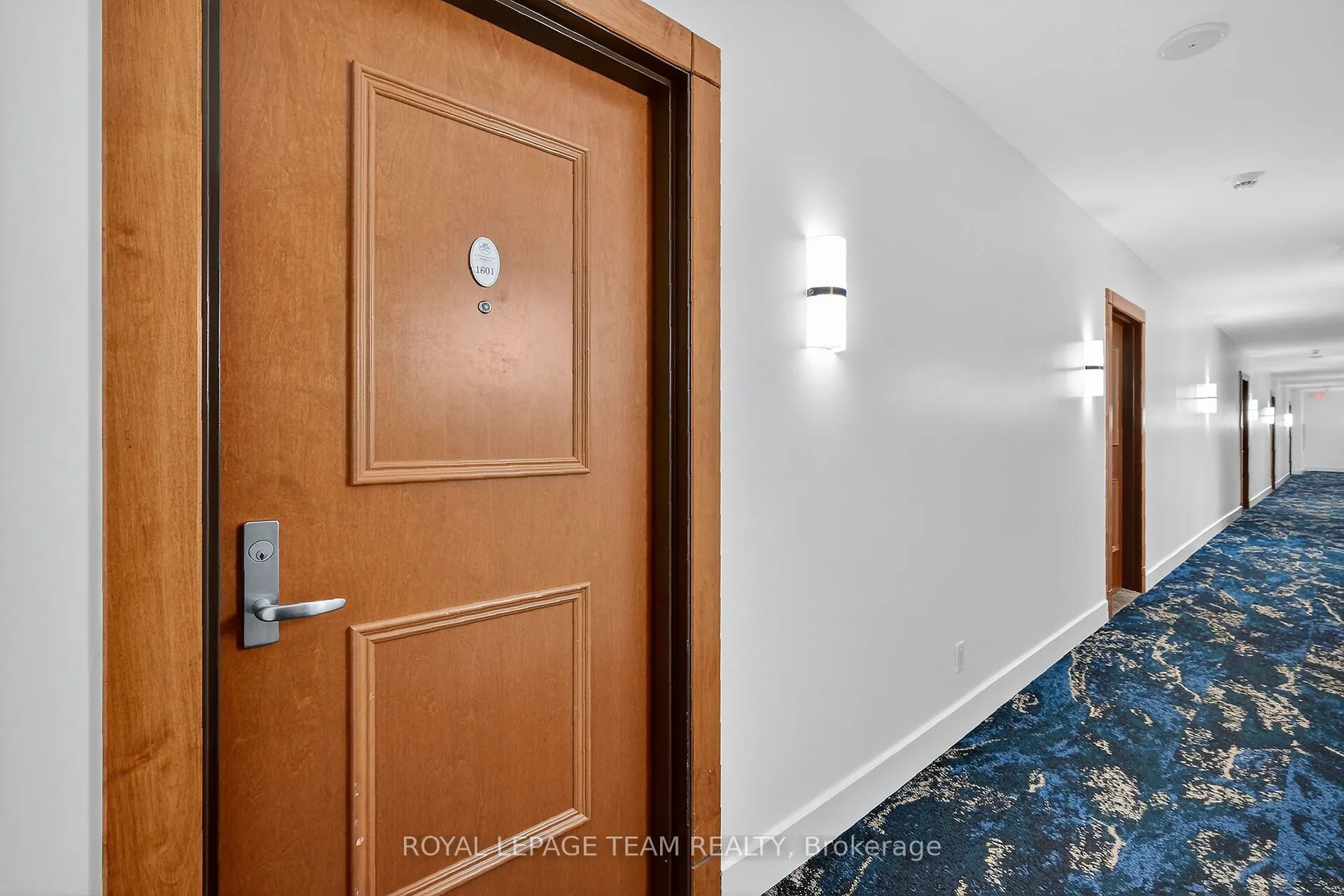 242 Rideau Street, #1601