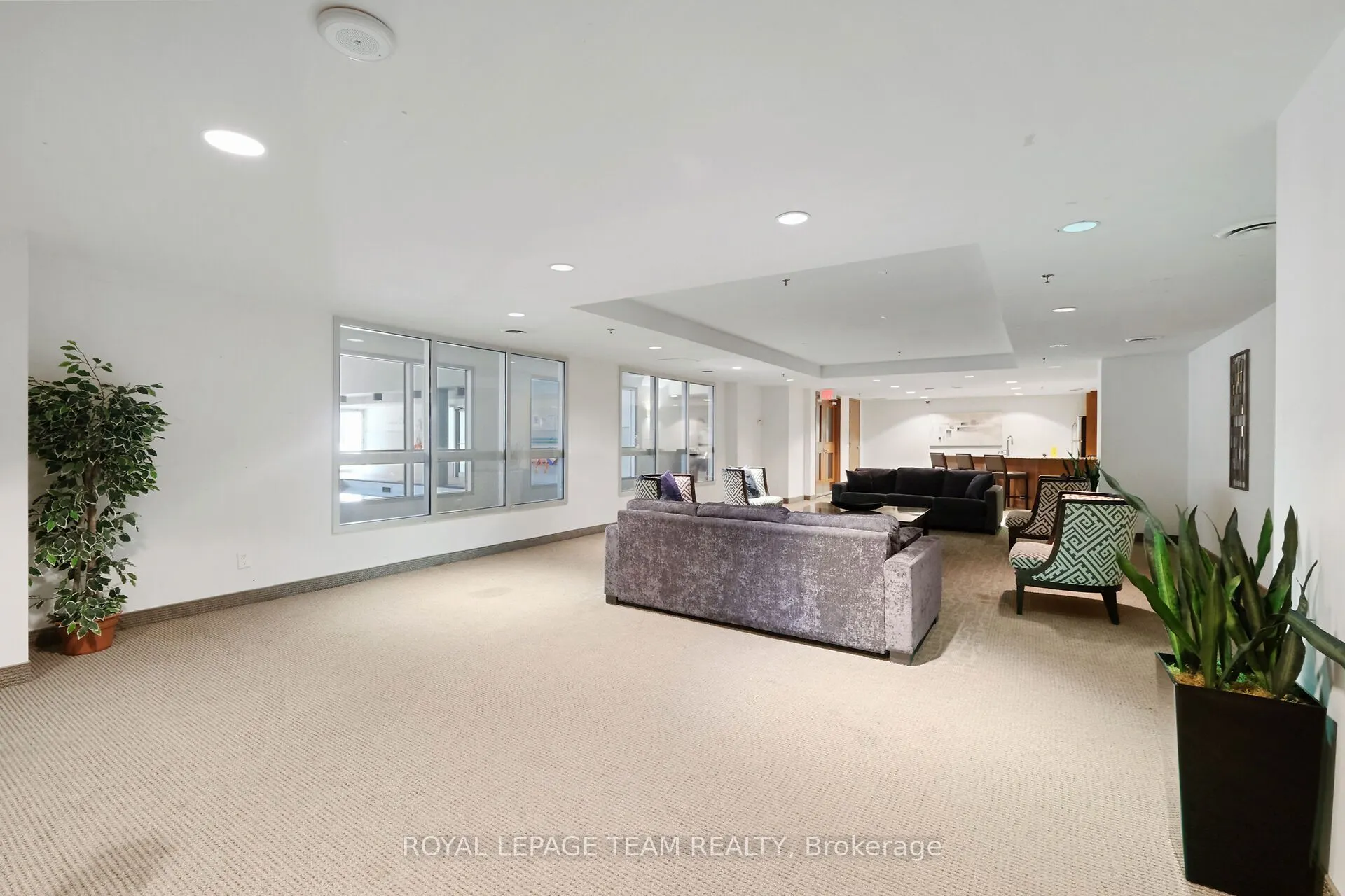 242 Rideau Street, #1601