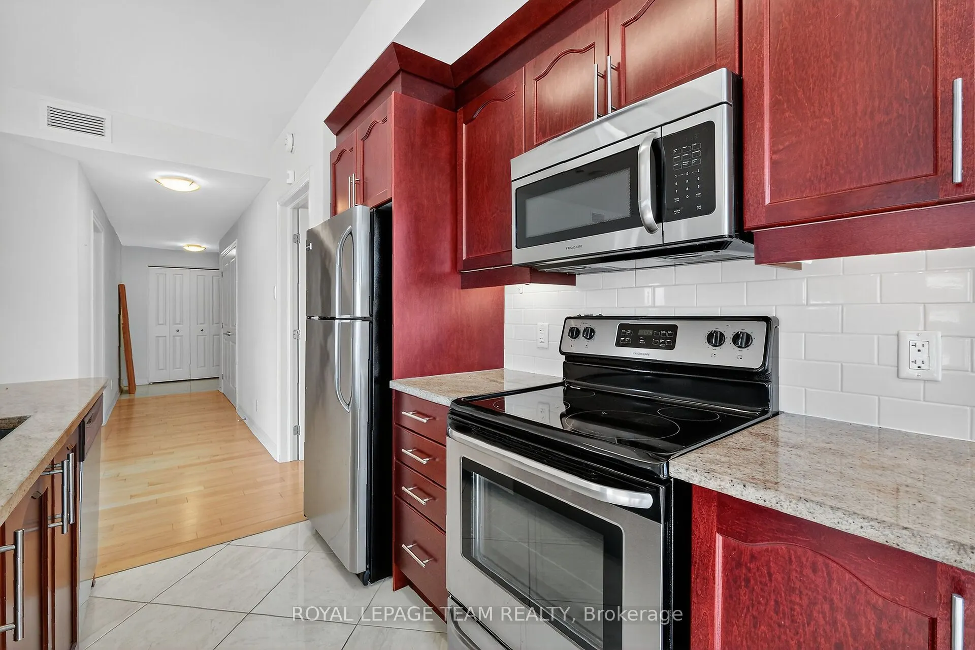 242 Rideau Street, #1601